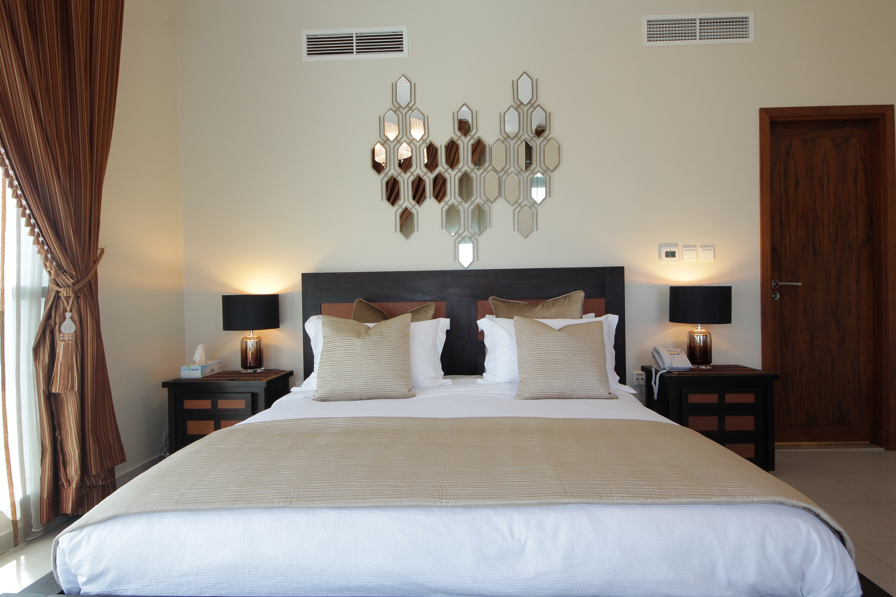 Discount 75% Off Luxury Two Bedroom In The Heart Of The ...