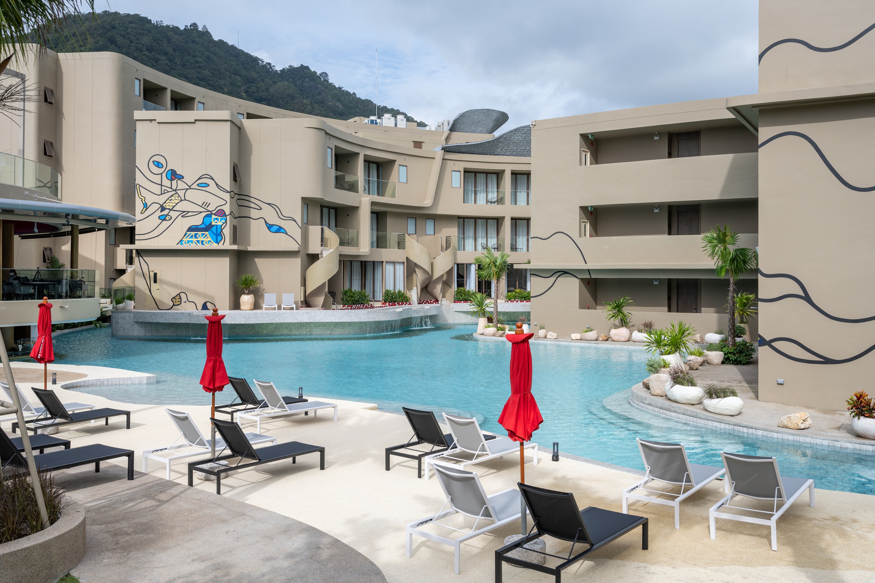 Water Fall Swim up Bar