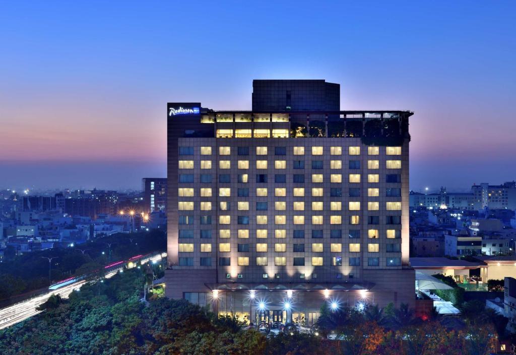 Radisson Blu Hotel Indore 𝗕𝗢𝗢𝗞 Indore Hotel