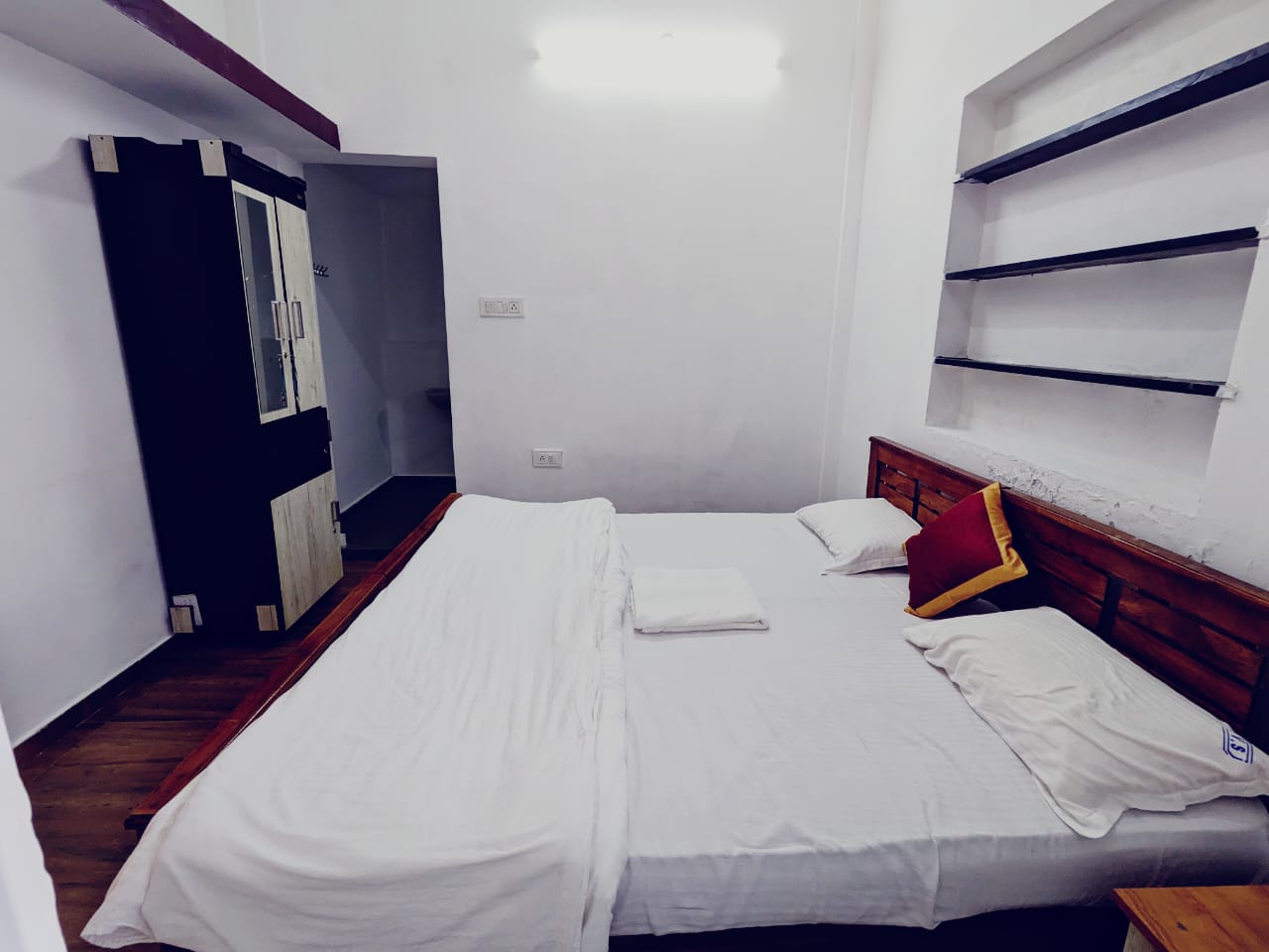 Organic Farmers 𝗕𝗢𝗢𝗞 Kotagiri Villa