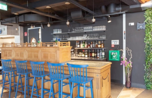 Hotel Bar
