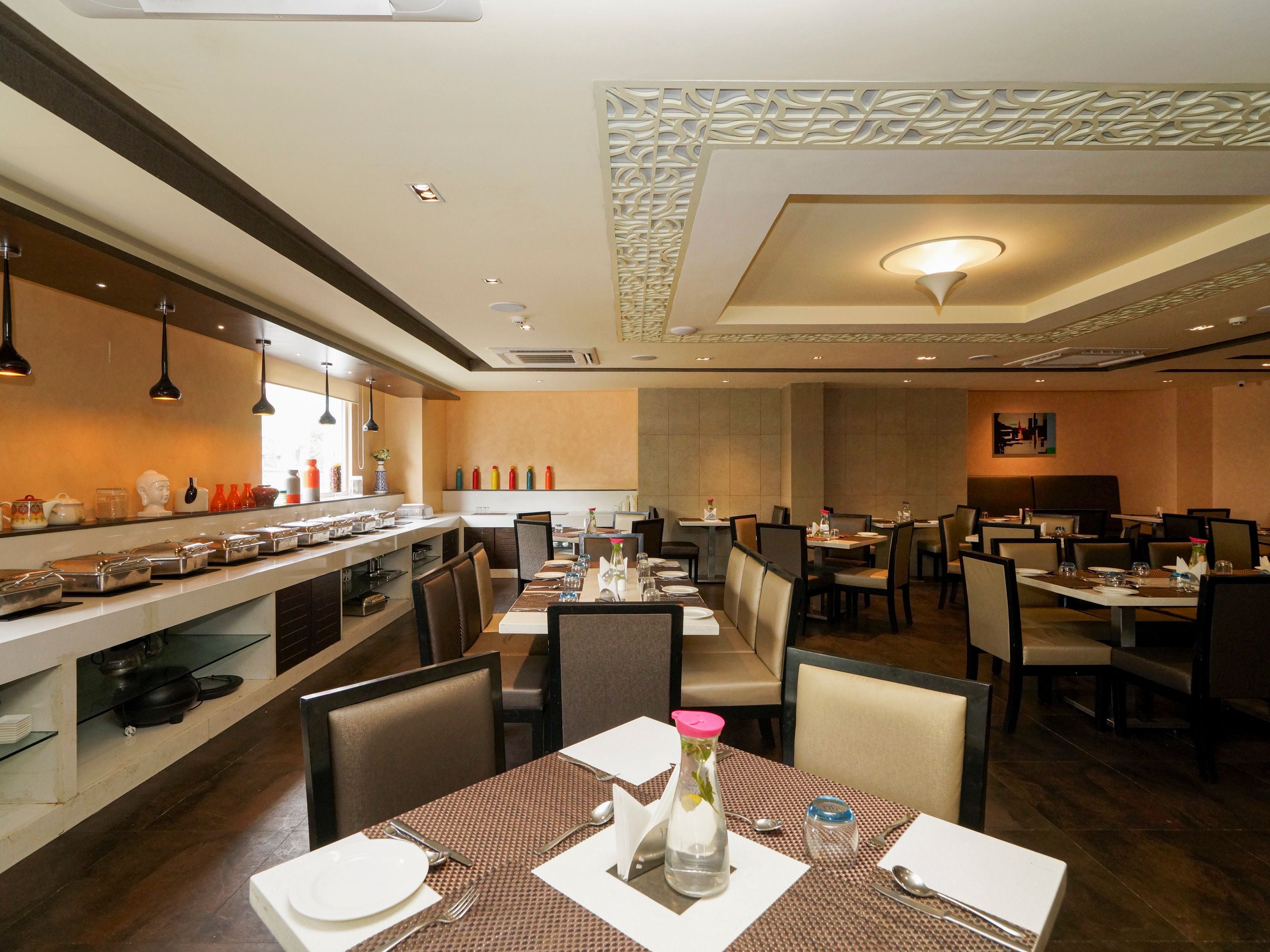 Hot Plate Multicuisine Restuarant