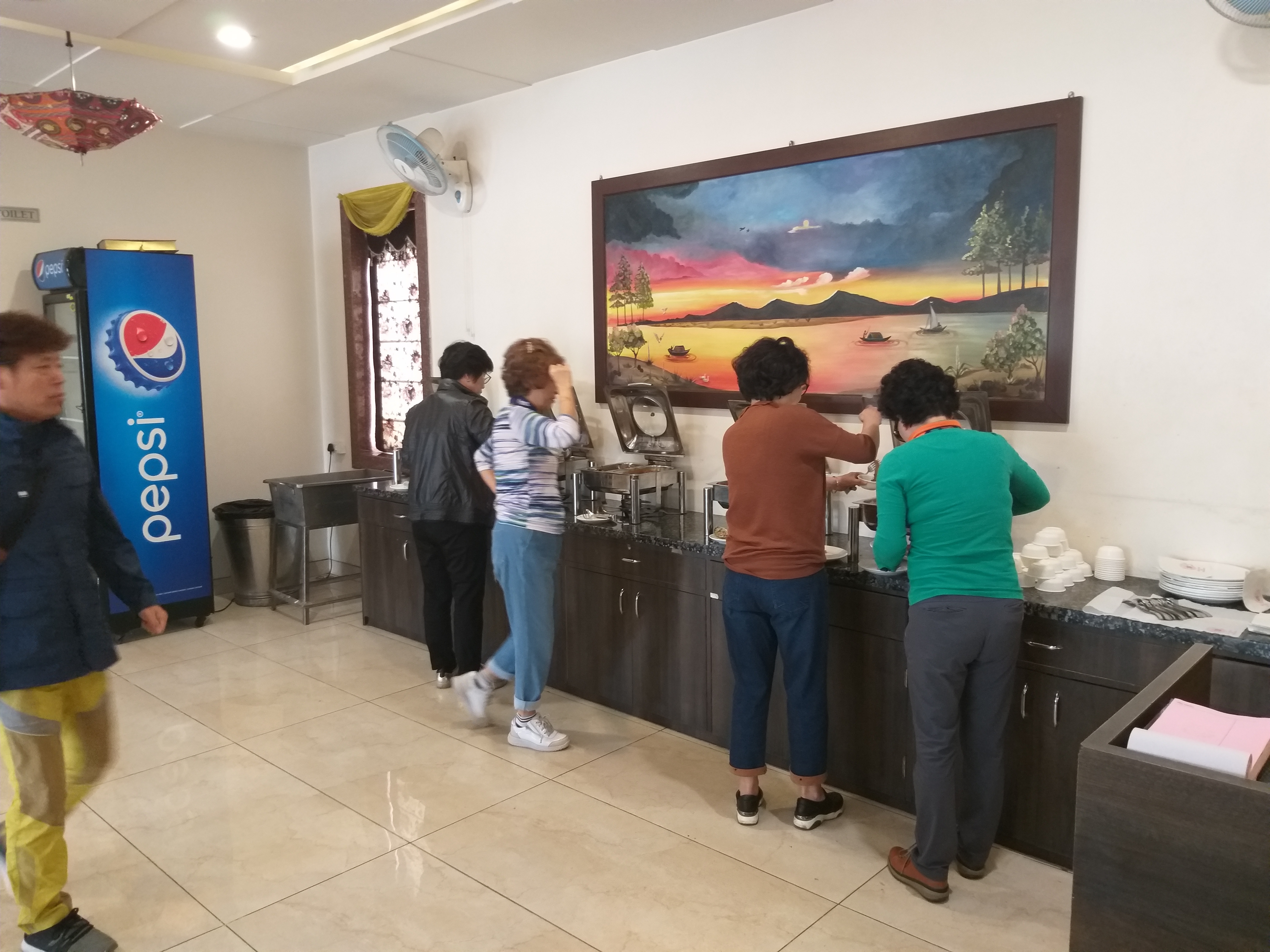 REGAL HOTEL & RESTAURENT