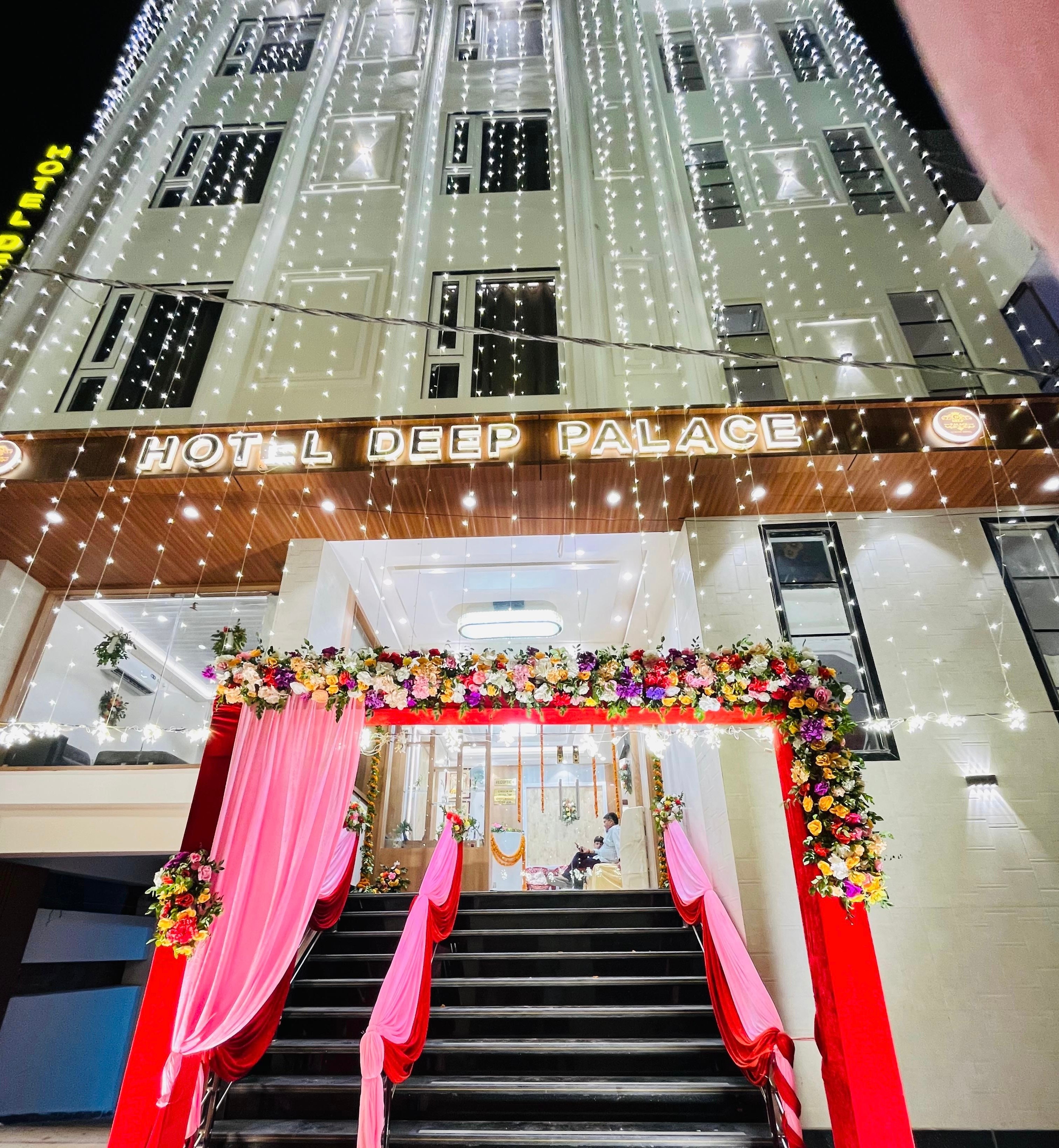 HOTEL DEEP PALACE