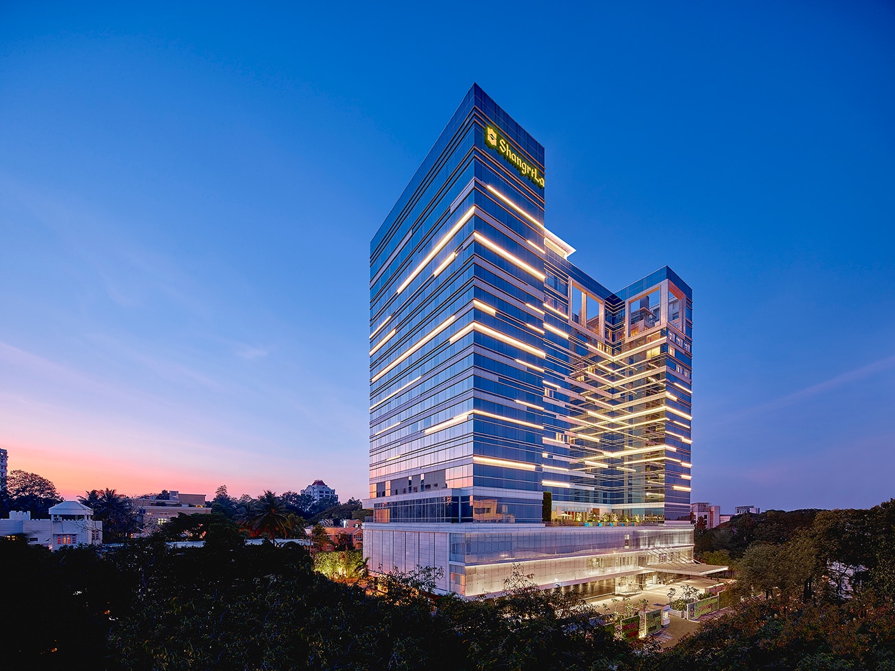 Shangri-La Bengaluru 𝗕𝗢𝗢𝗞 Bangalore Hotel