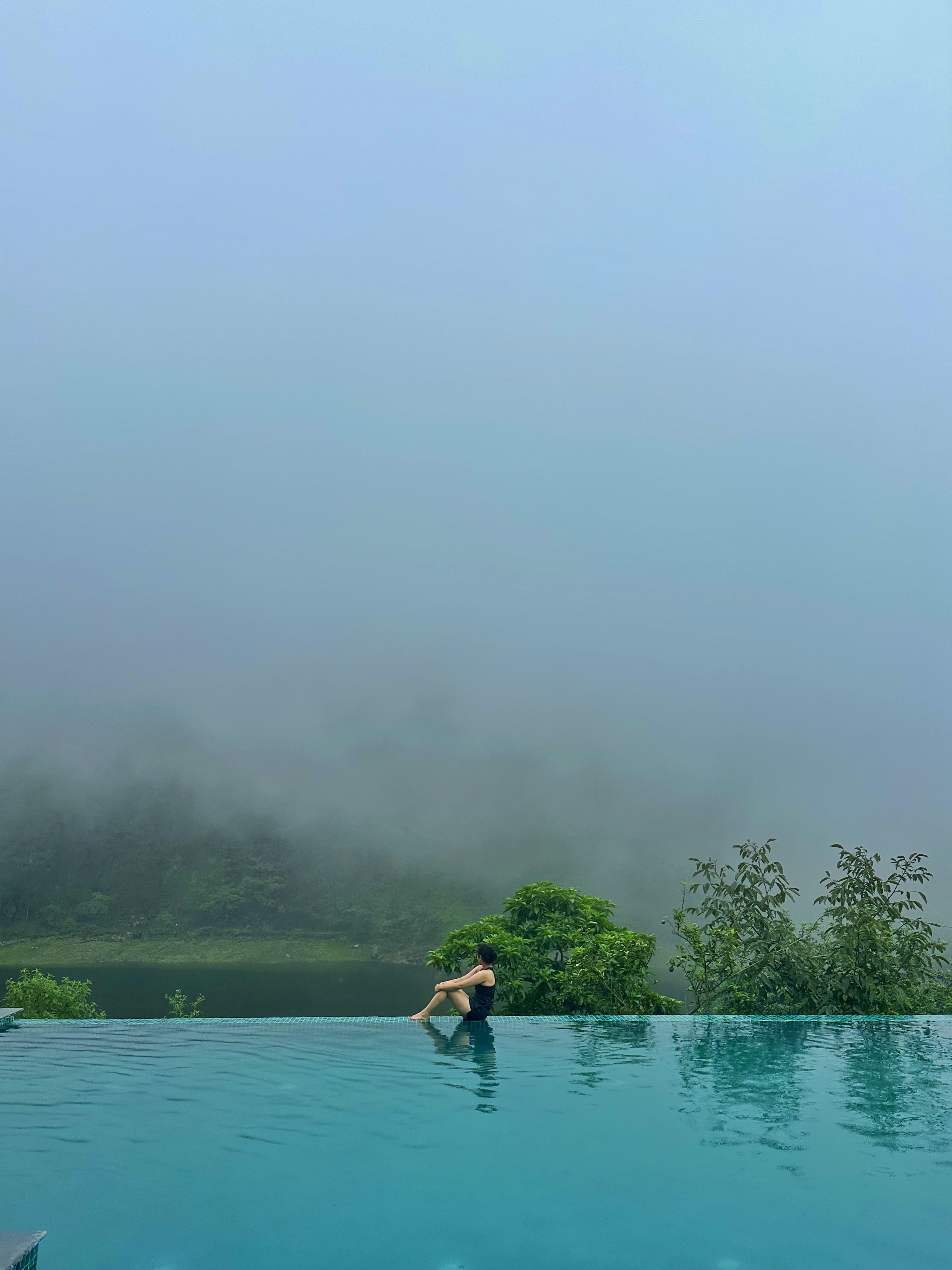 Khurpatal lake inn