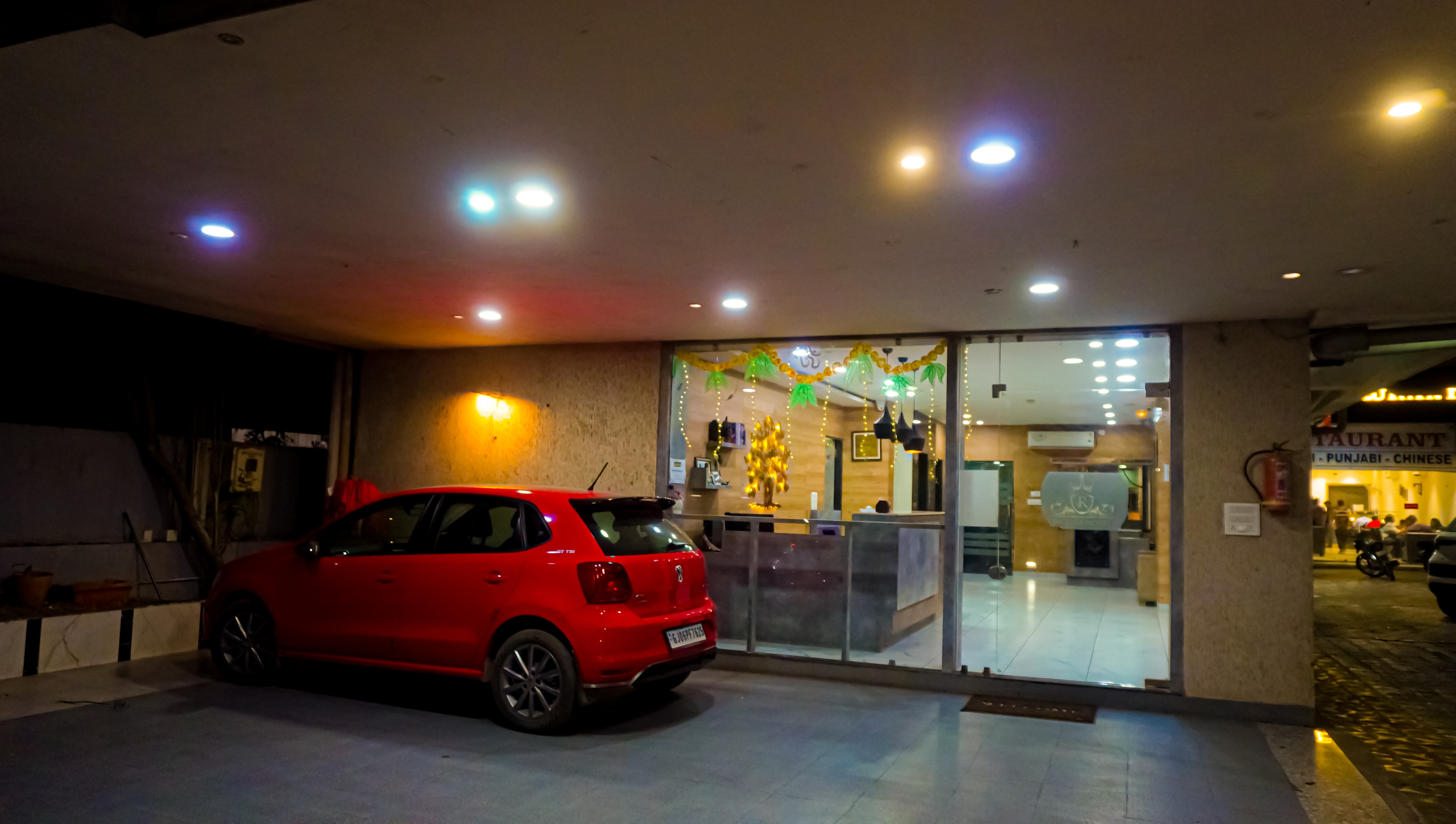 RICHAS HOTEL AND RESTAURANT