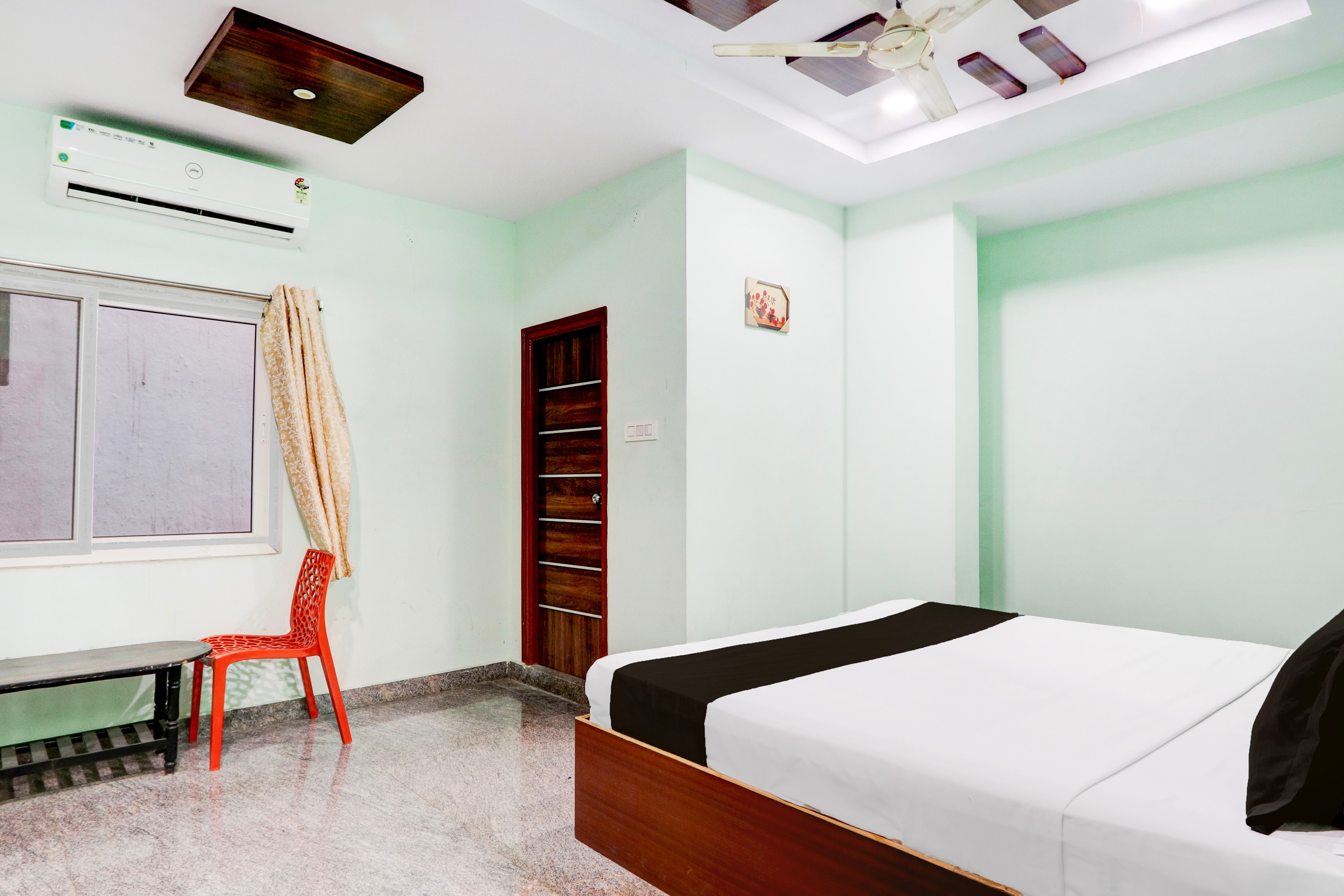 Hotel O Anoos Minarva Hyderabad - Reviews, Photos & Offer