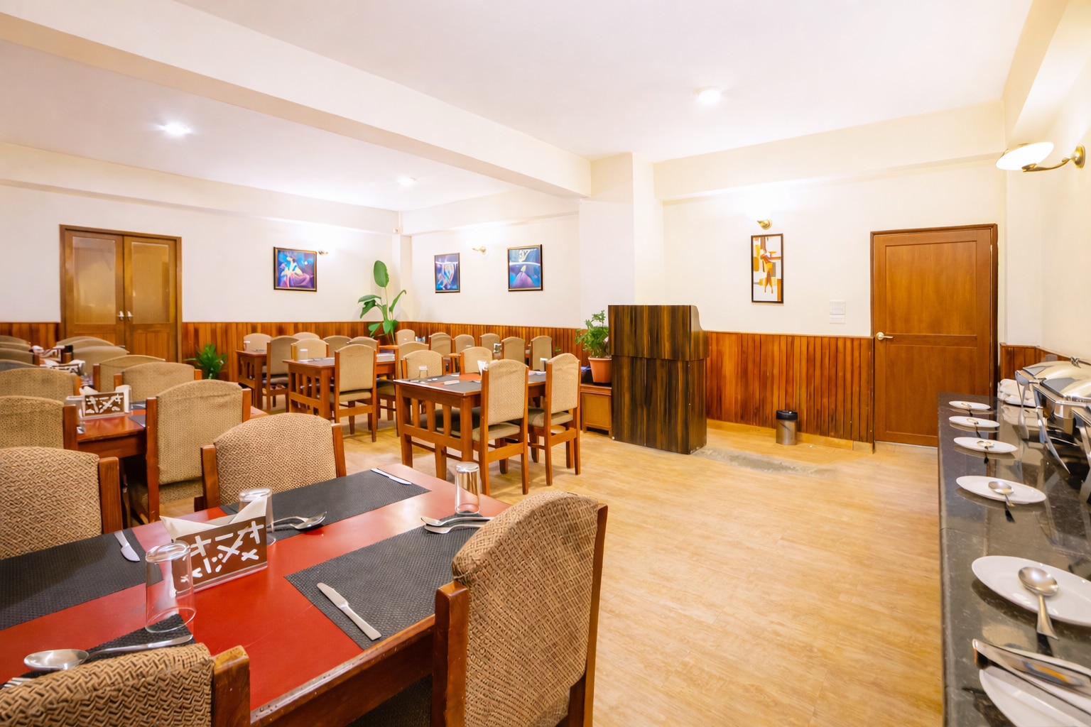 Sparrow Boutique Restaurant 