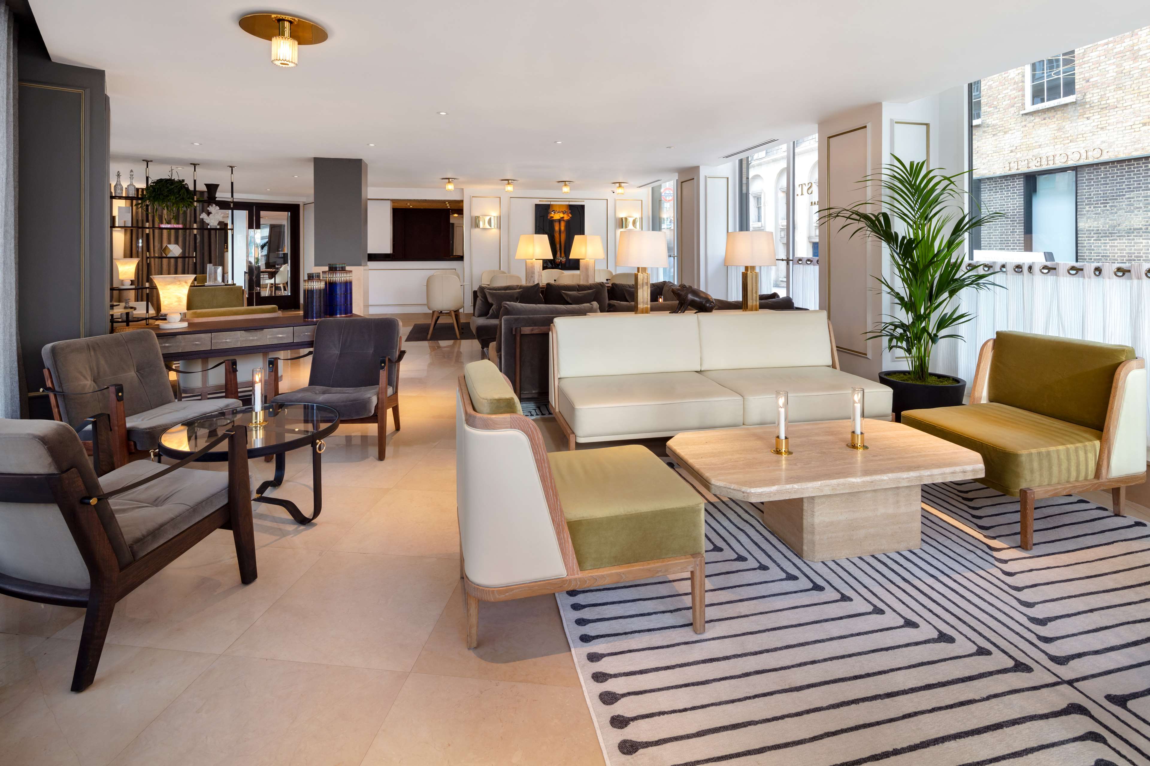 Bond st. Lounge Bar