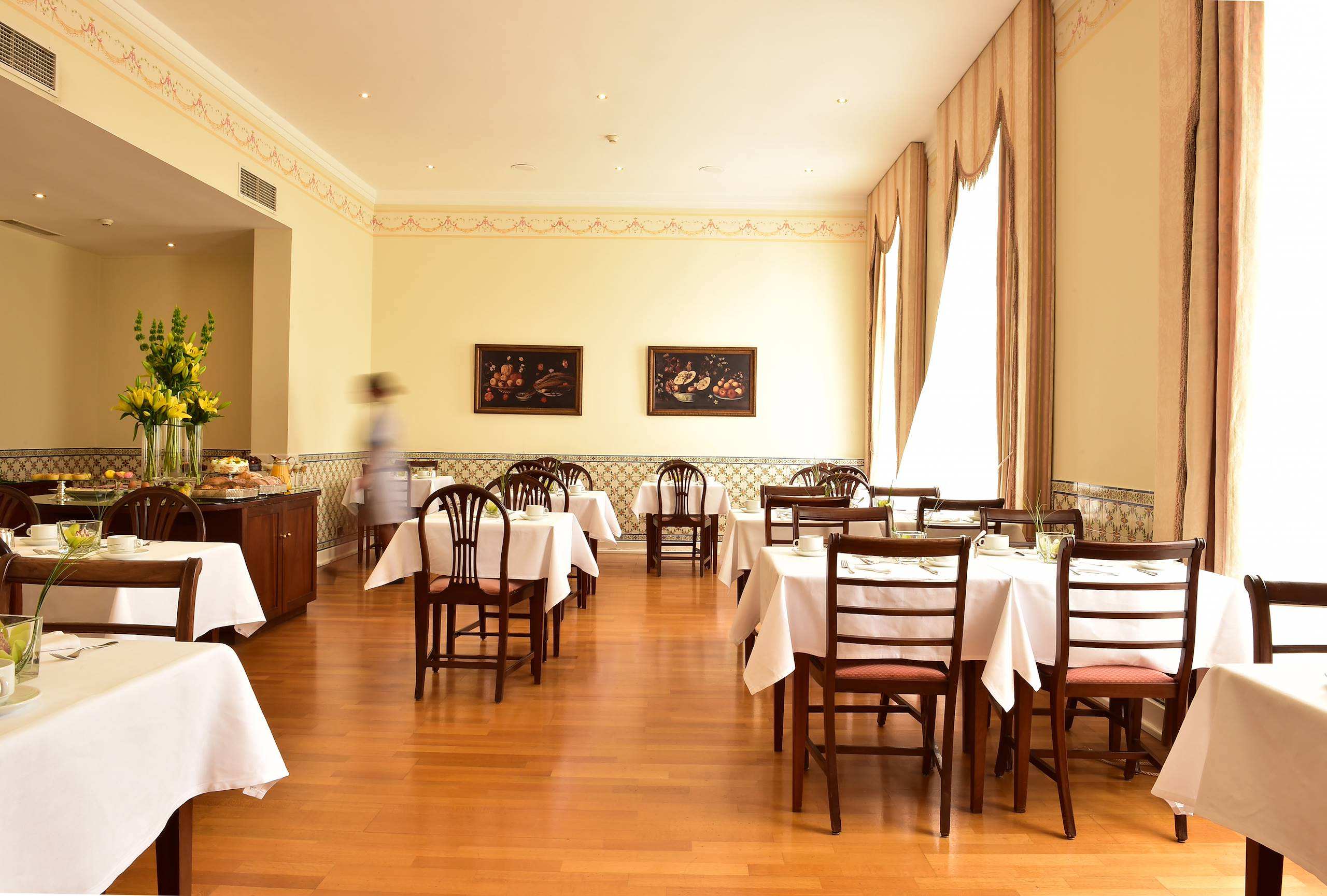 Breakfast Room