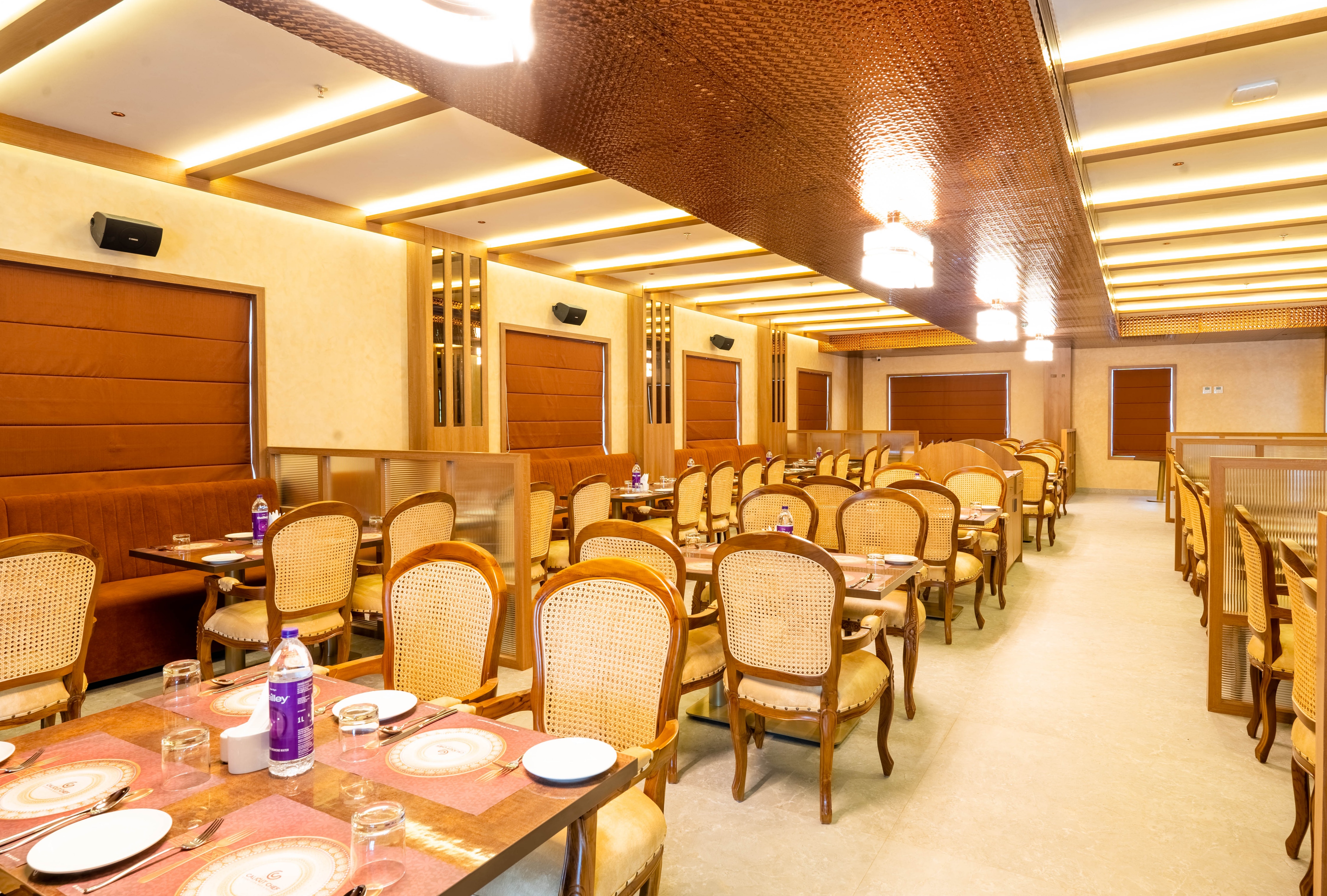 FAMILY RESTAURANT