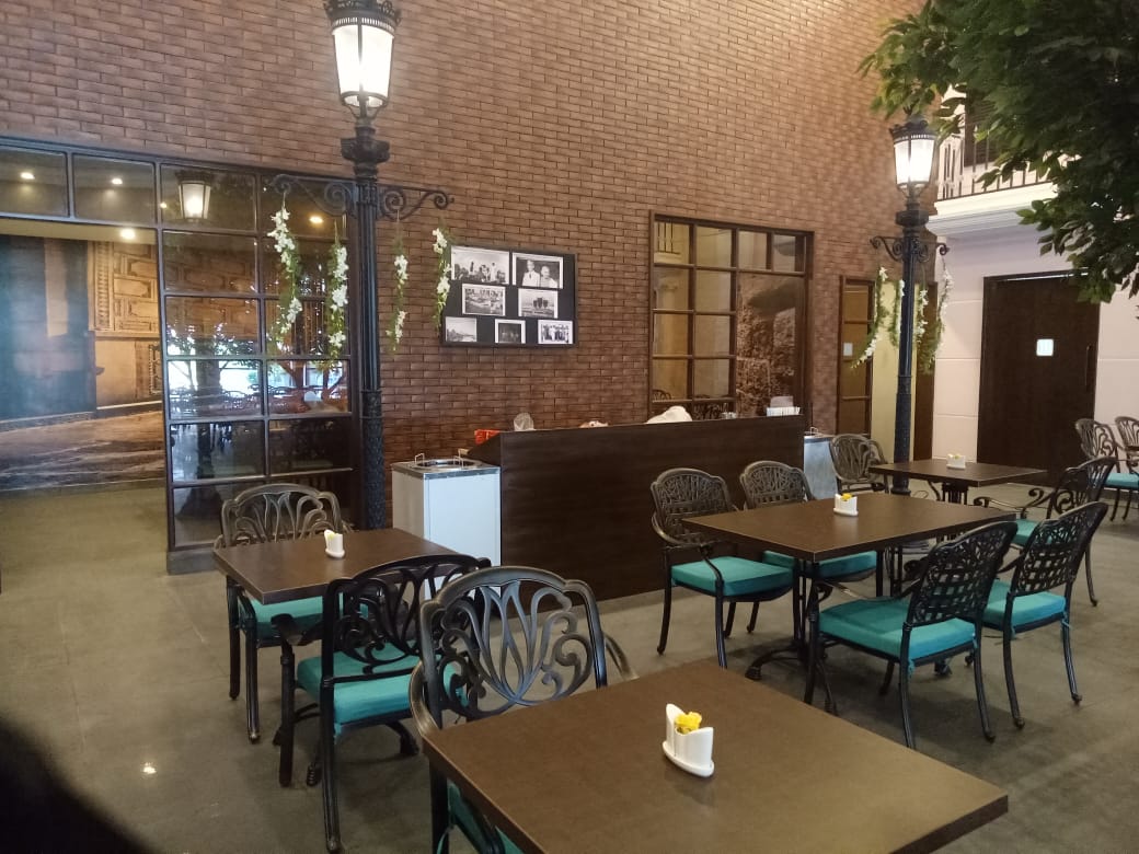 London Street Multi Cuisine Restaurant