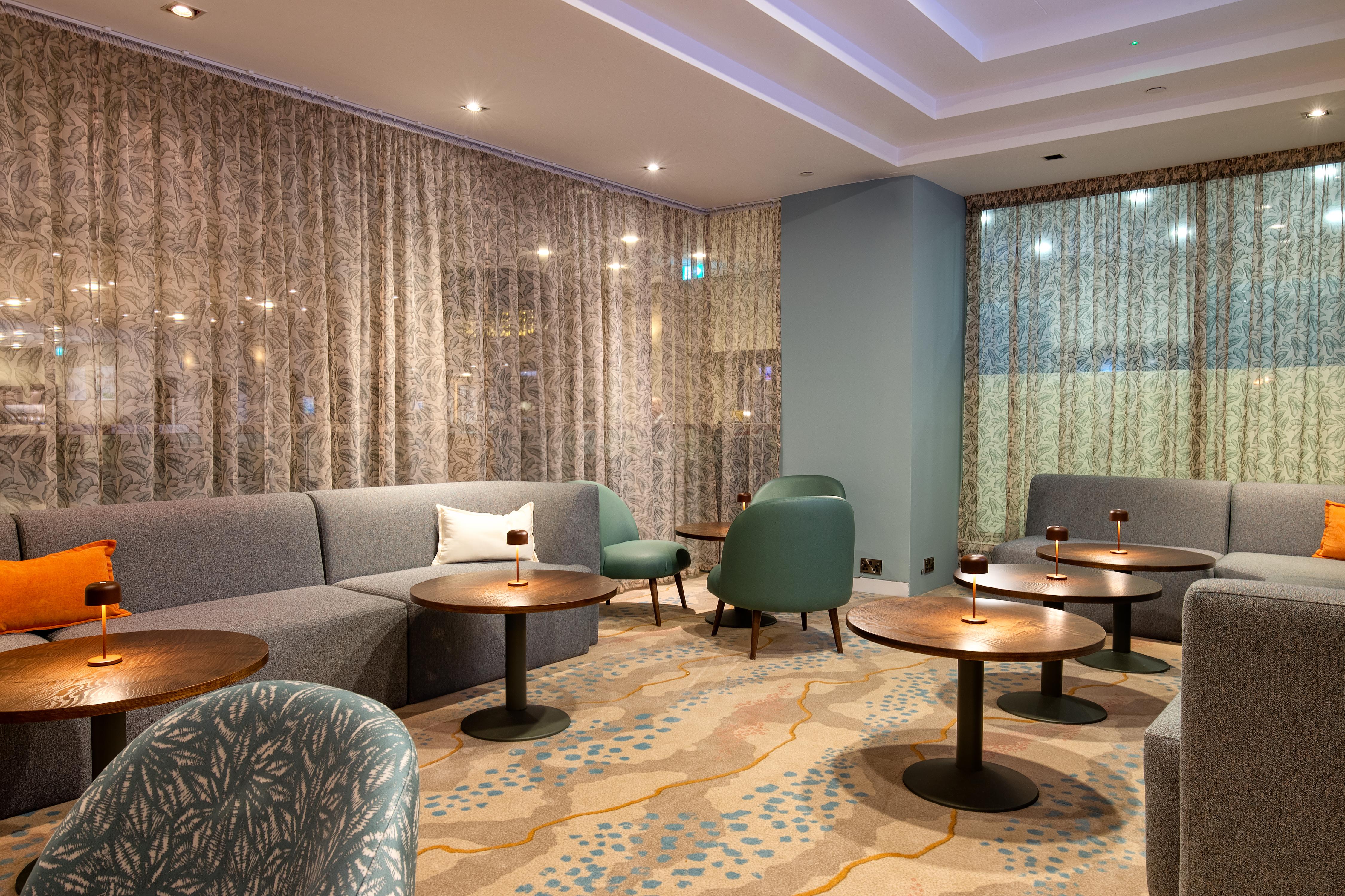 West 11 Restaurant