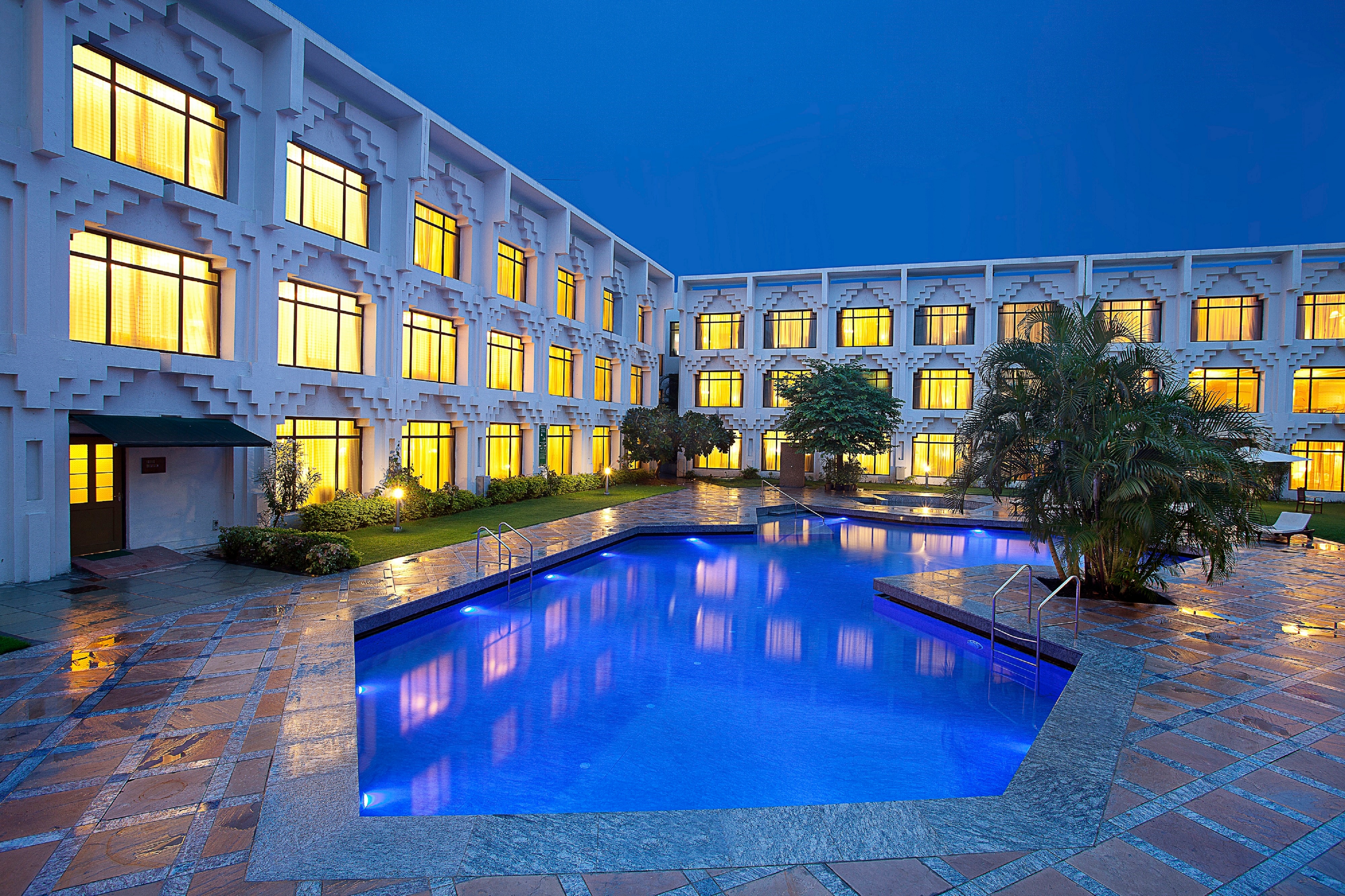 Welcomhotel by ITC Hotels, Alkapuri, Vadodara - Tap to explore photos