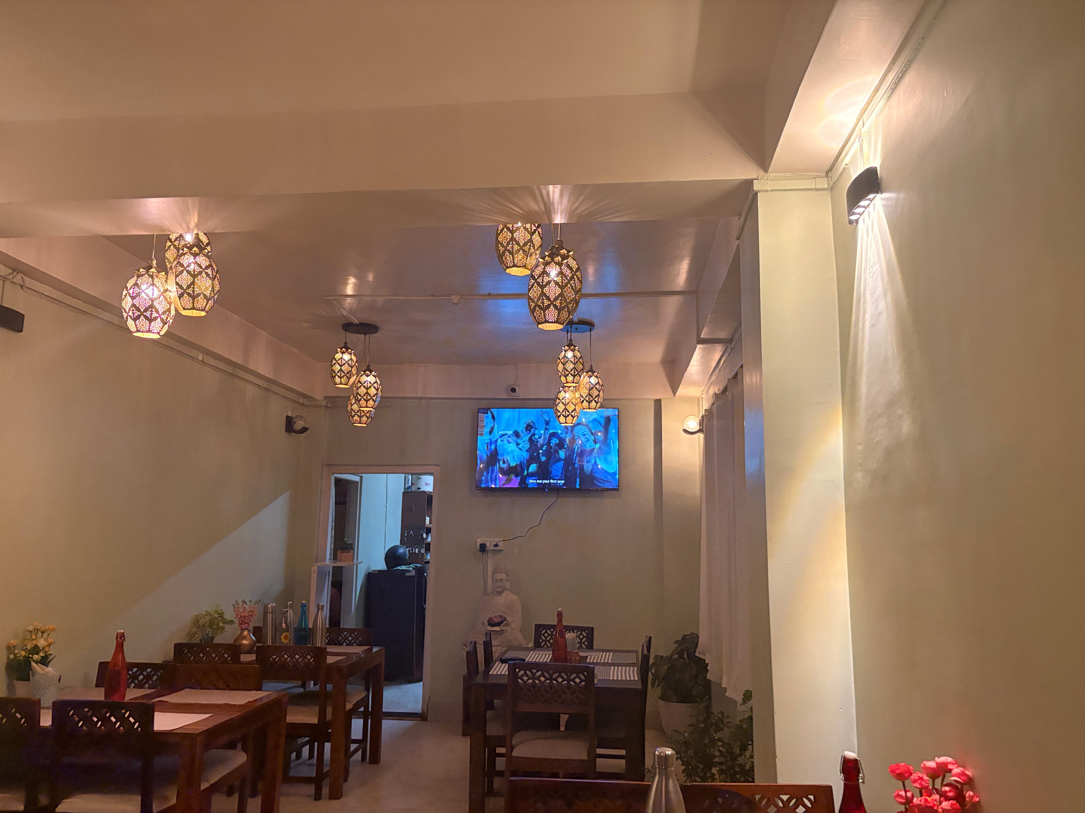 Khinzemani Hotel and Restaurant