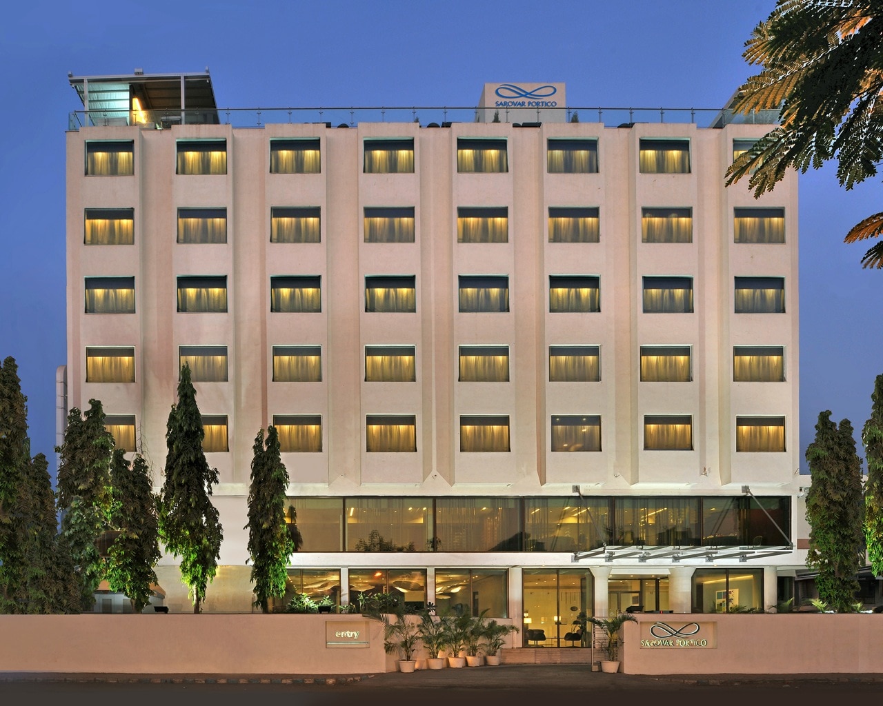 Marasa Sarovar Portico Rajkot 𝗕𝗢𝗢𝗞 Rajkot Hotel