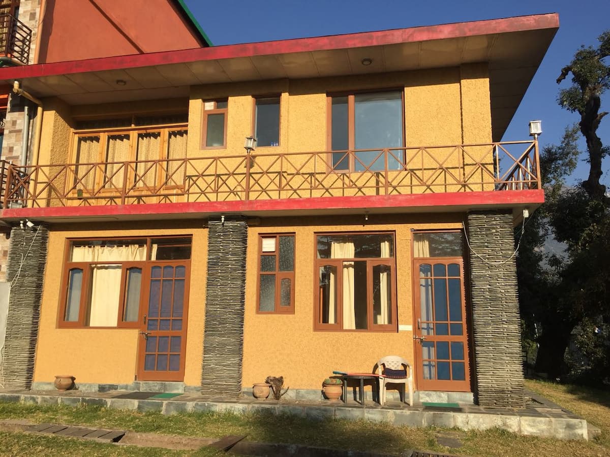 Oak Wood Villa Best Rates On Dharamshala Hotel Deals Reviews Photos Oak Wood Villa Best Rates On Dharamshala Hotel Deals Reviews Photos