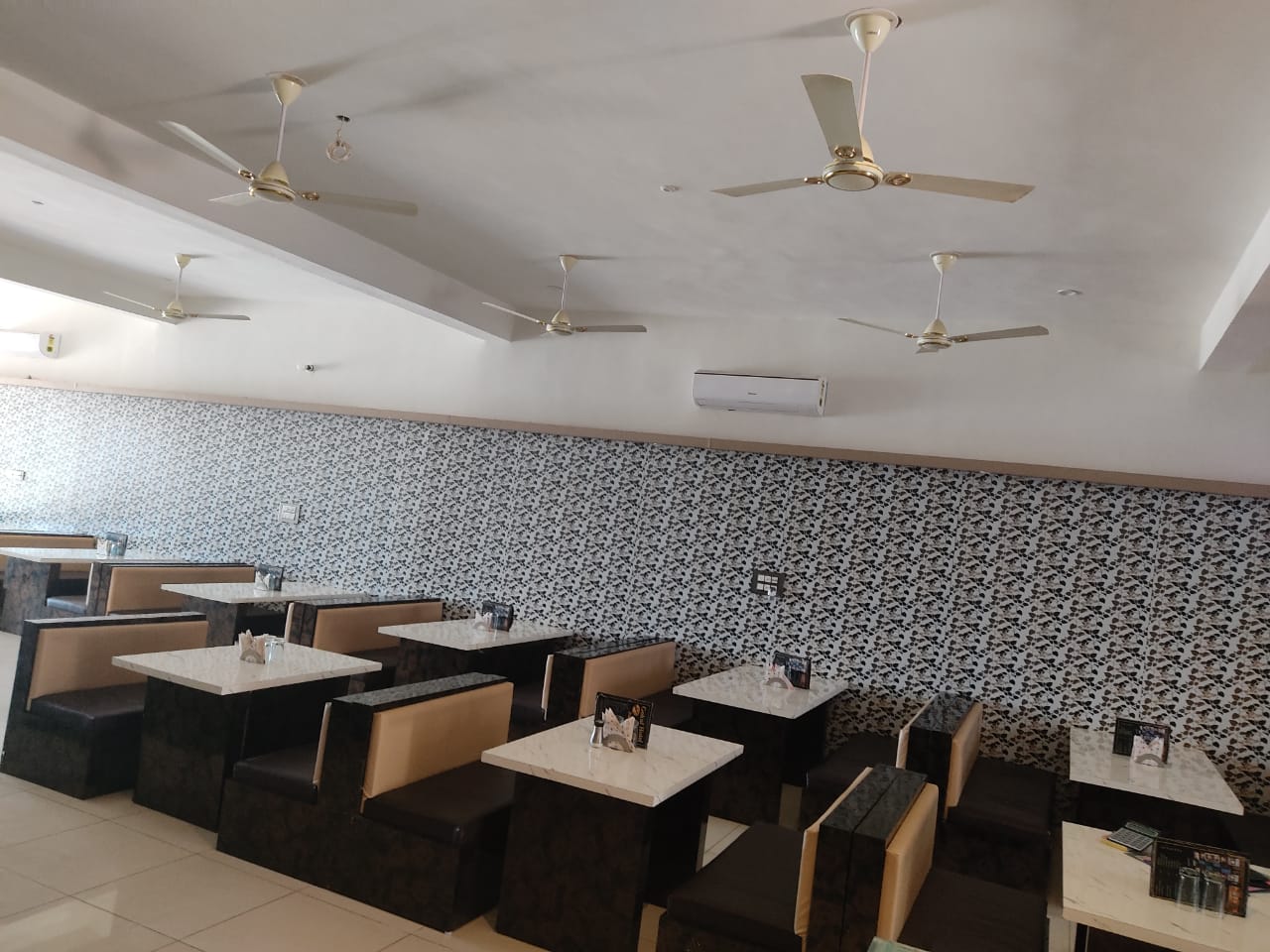 Gokul Hotel