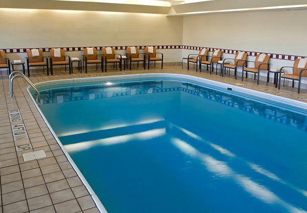 Courtyard by Marriott Champaign - Champaign