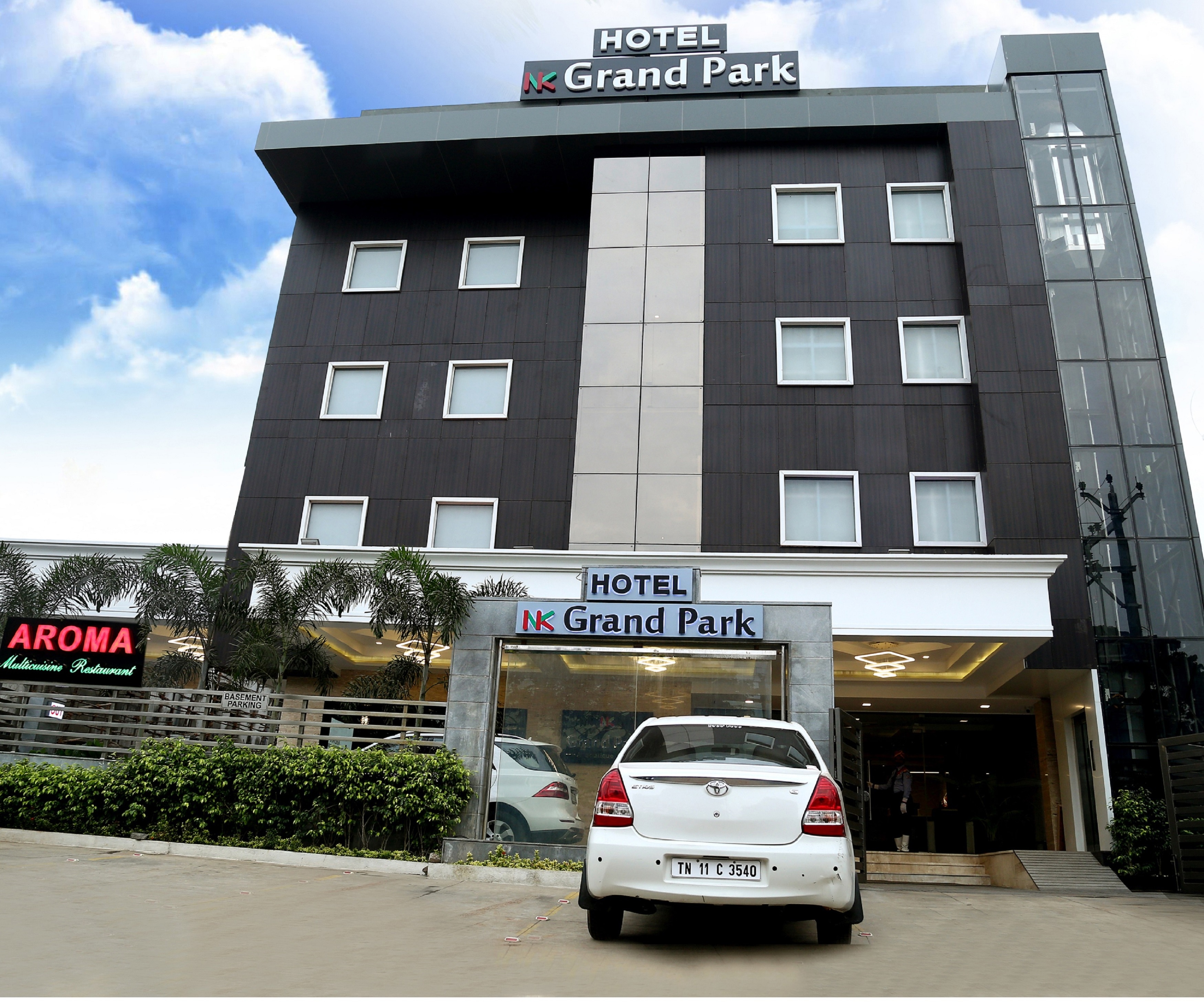Hotel Nk Grand Park Airport Hotel www.makemytrip.com