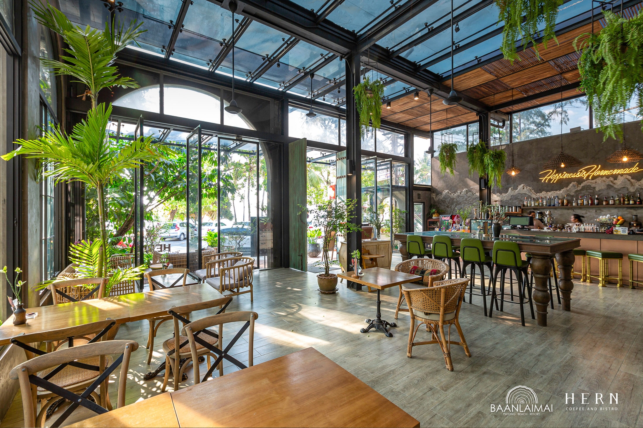 LAIMAI COURTYARD RESTAURANT & BAR