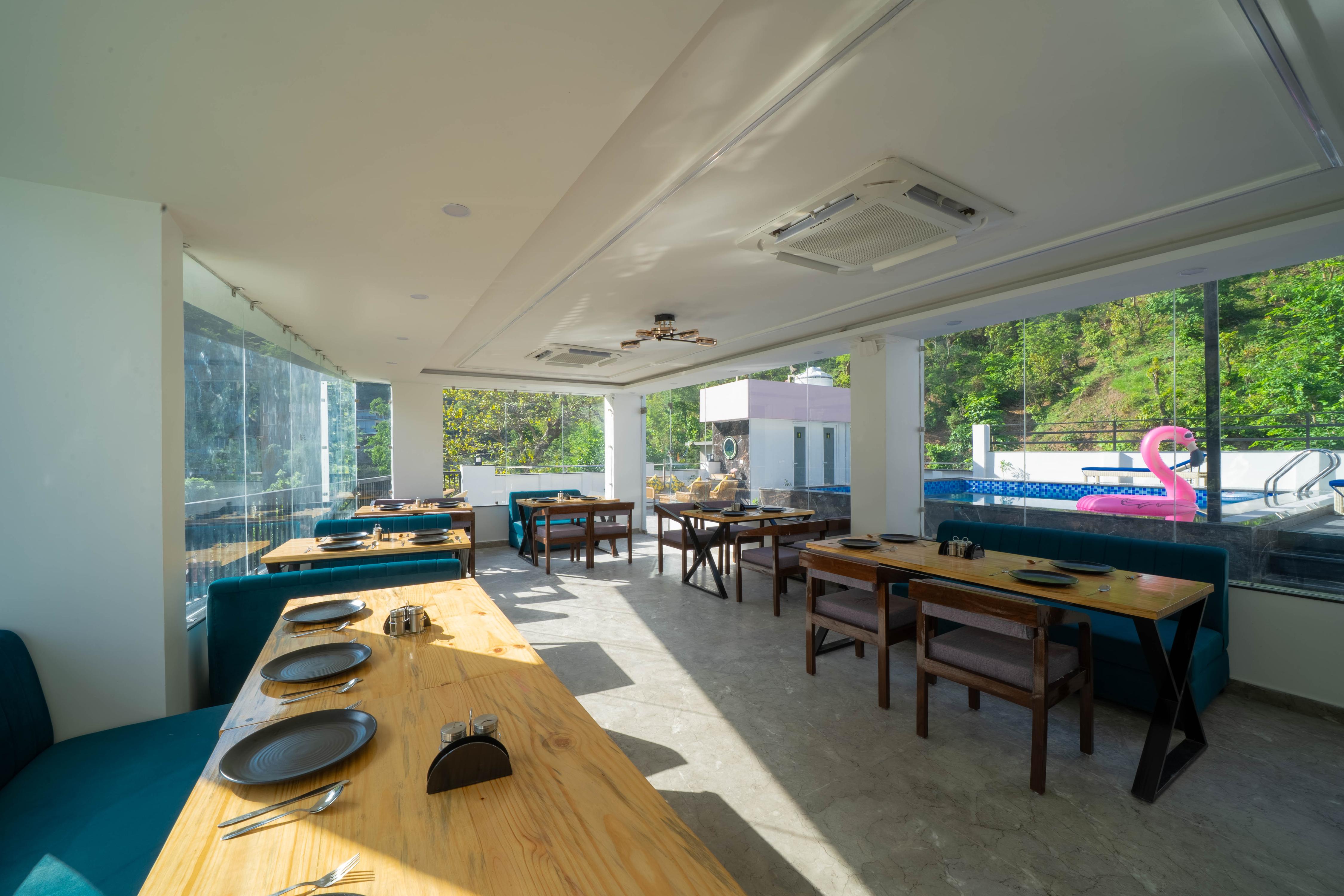 P.S Food Stories Restaurant & Pool Cafe at Mystic Falls