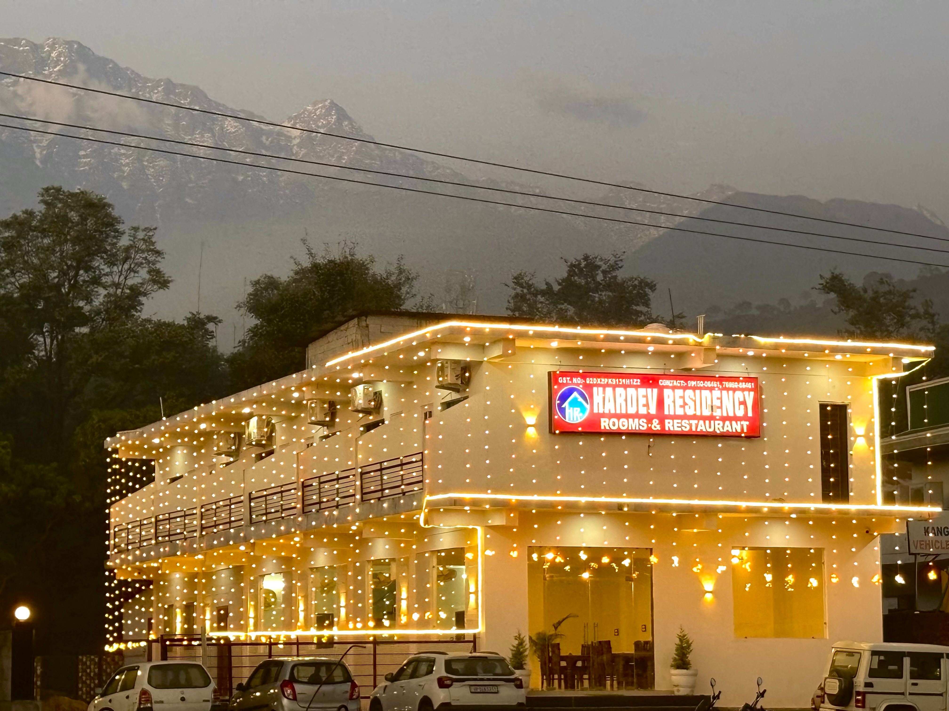 HARDEV RESIDENCY 𝗕𝗢𝗢𝗞 Palampur Hotel