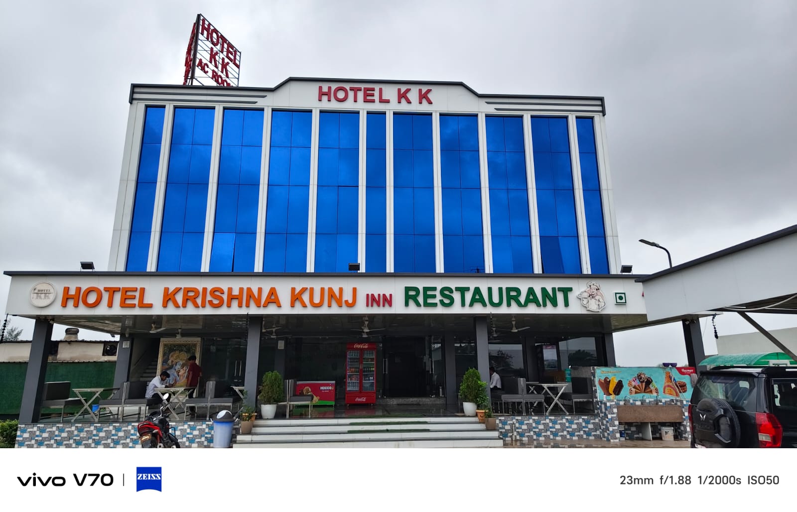 Krishna Kunj Restaurant