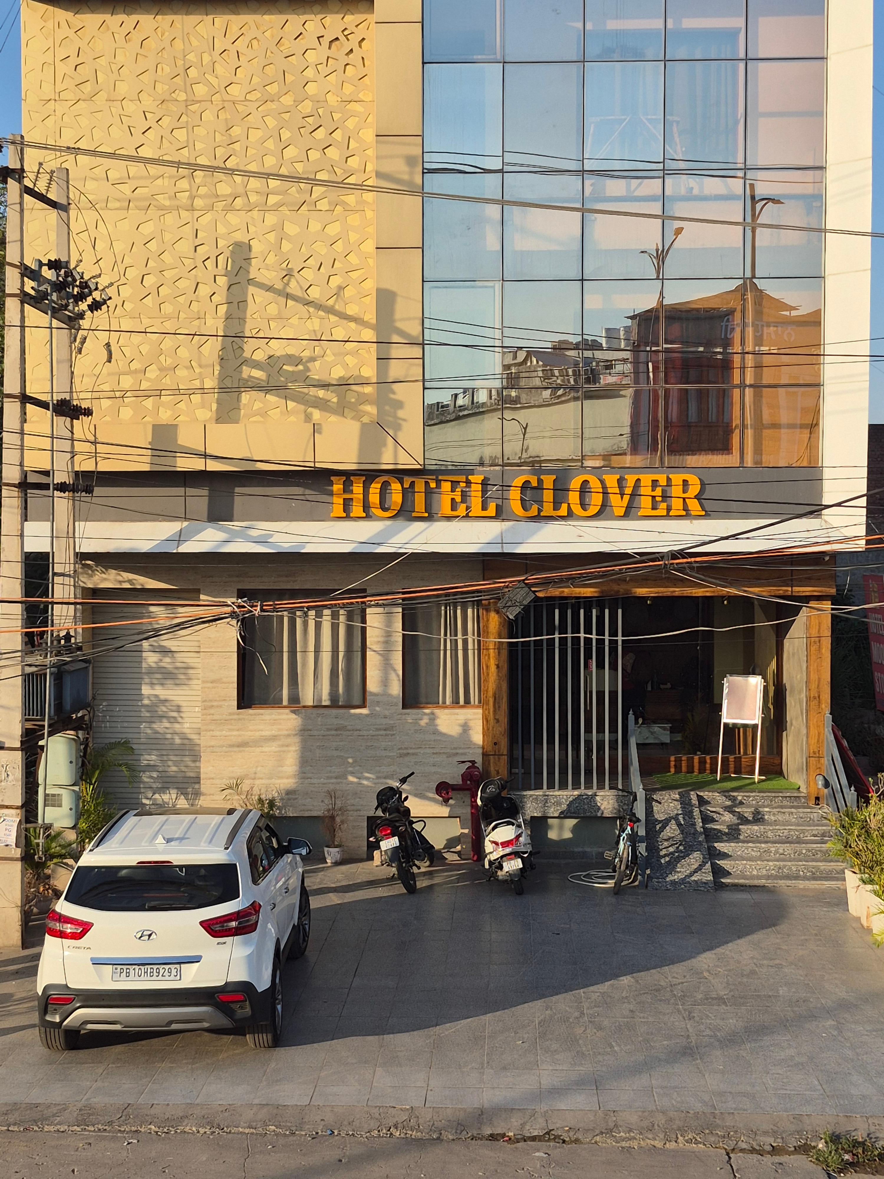 The Clover 