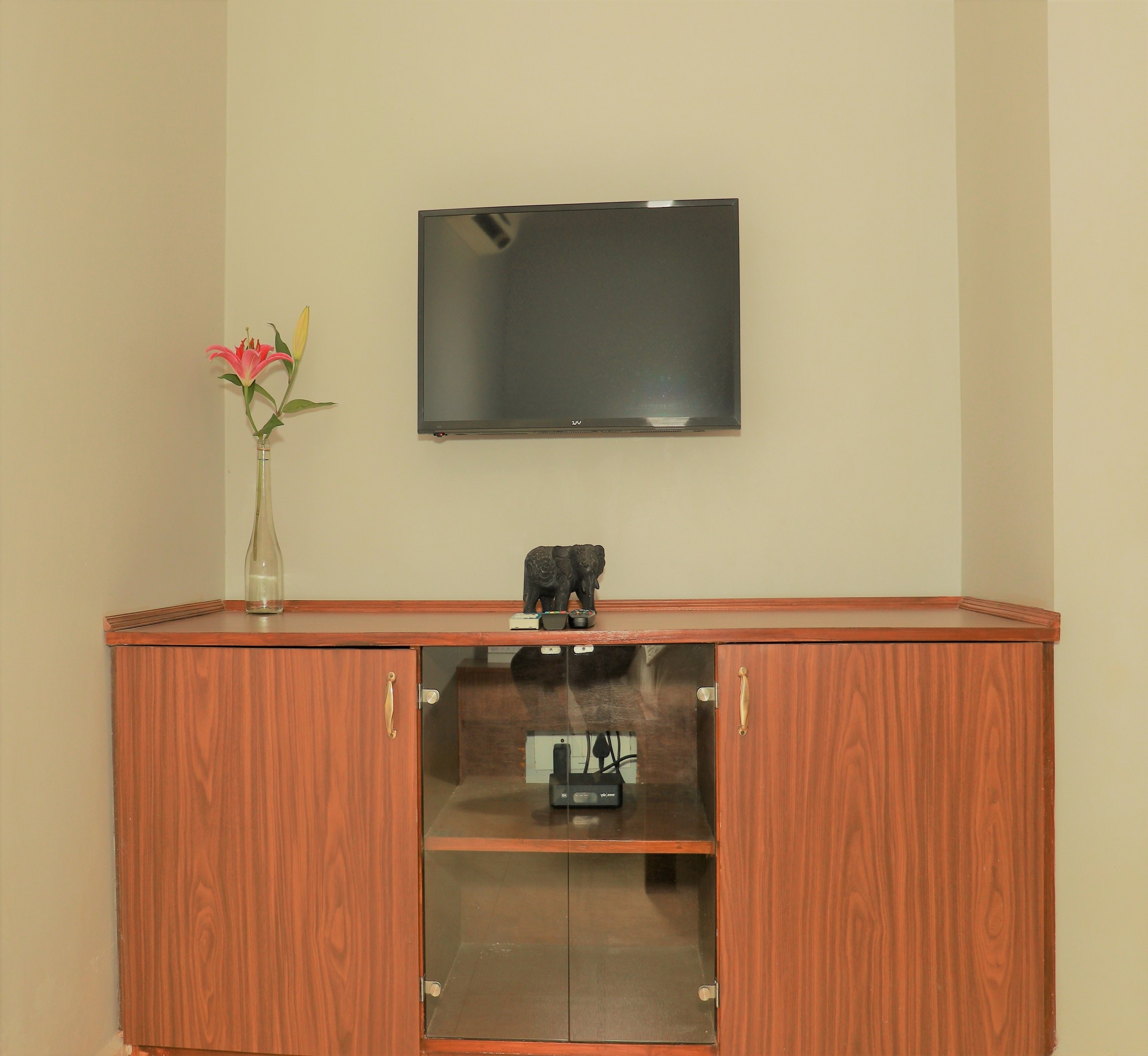 Peter's Vacation Rentals. 𝗕𝗢𝗢𝗞 Goa Homestay