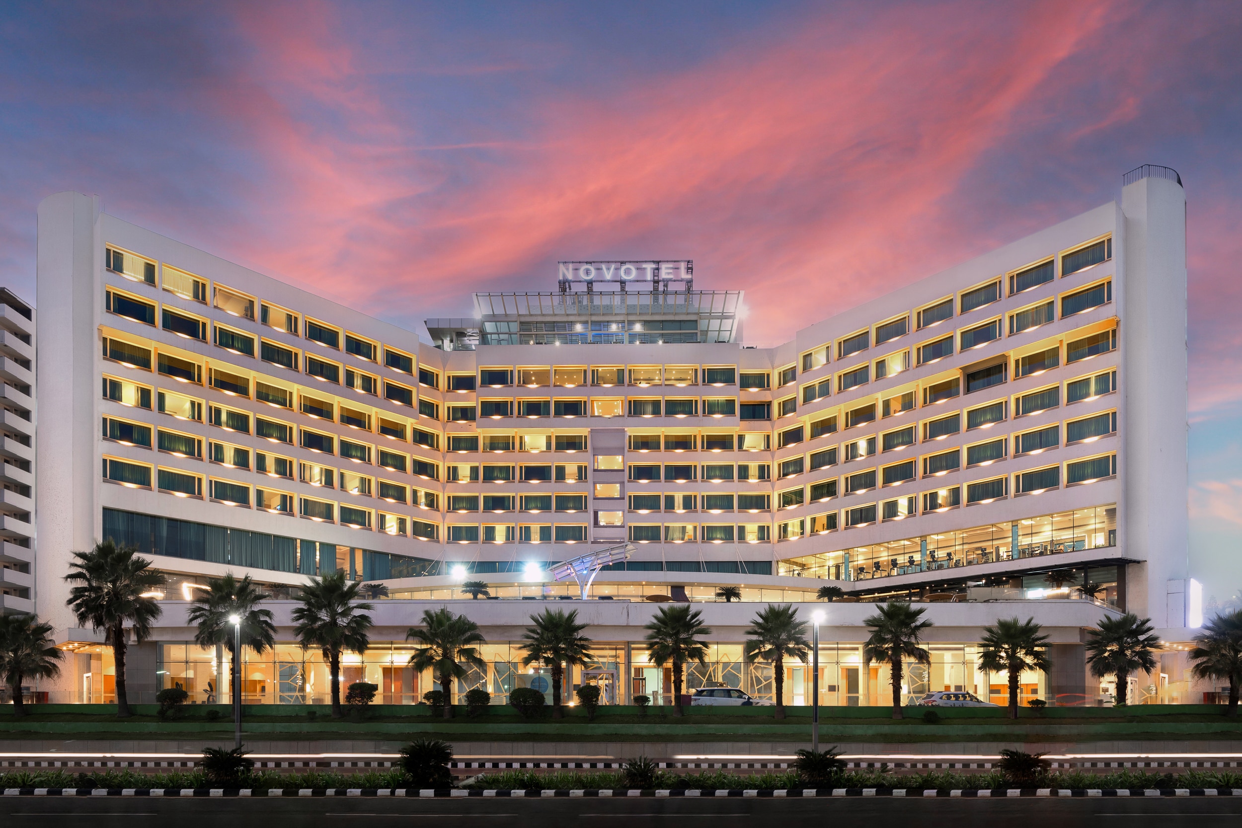 Novotel Visakhapatnam Varun Beach 𝗕𝗢𝗢𝗞 Visakhapatnam Hotel