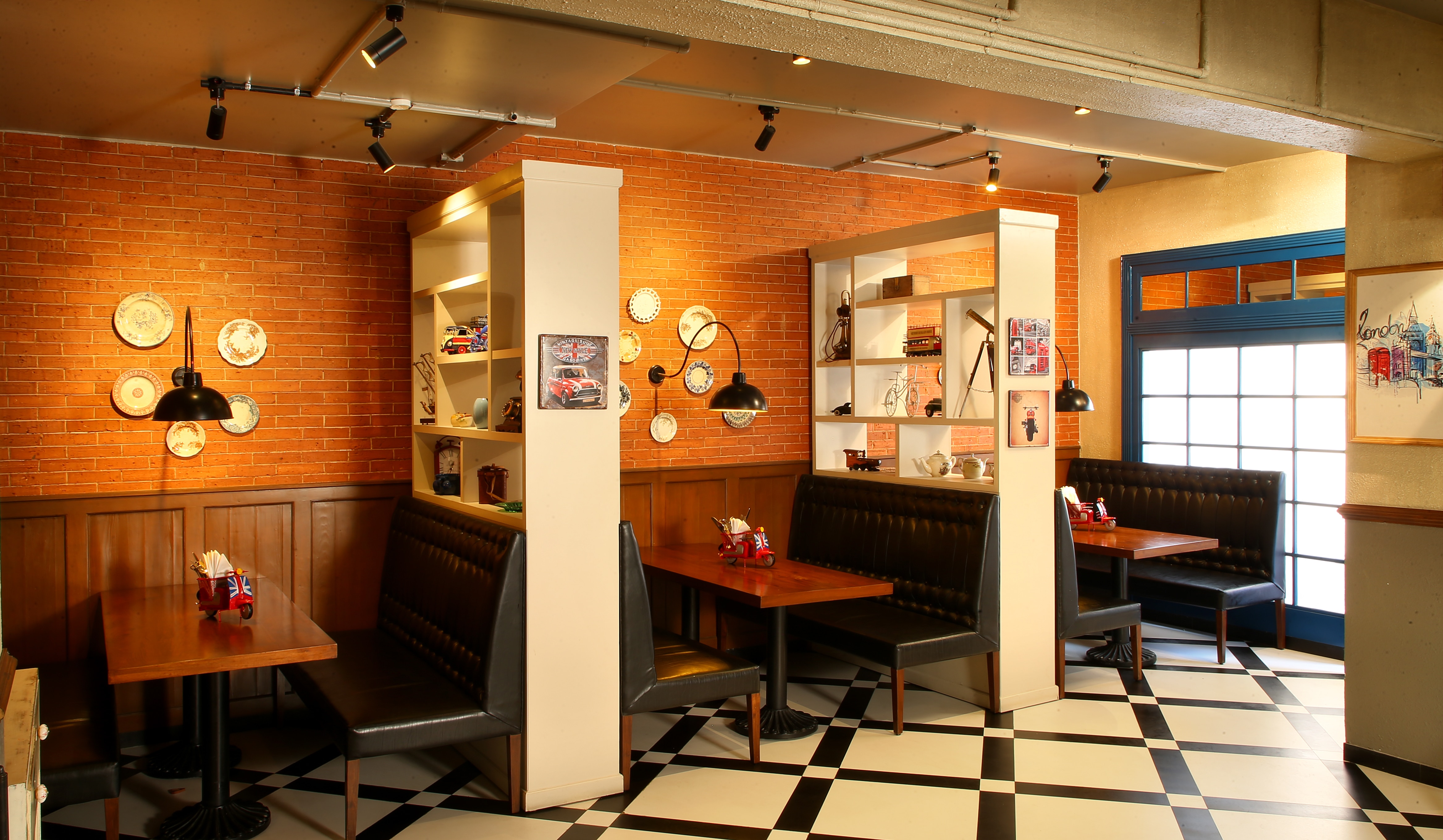 THE LONDON CURRY HOUSE