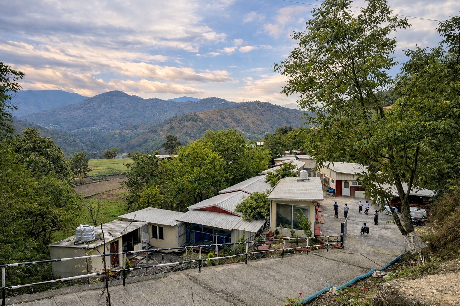 Shivalik Resorts (Formerly Shivalik Camps) 𝗕𝗢𝗢𝗞 Barkot Resort