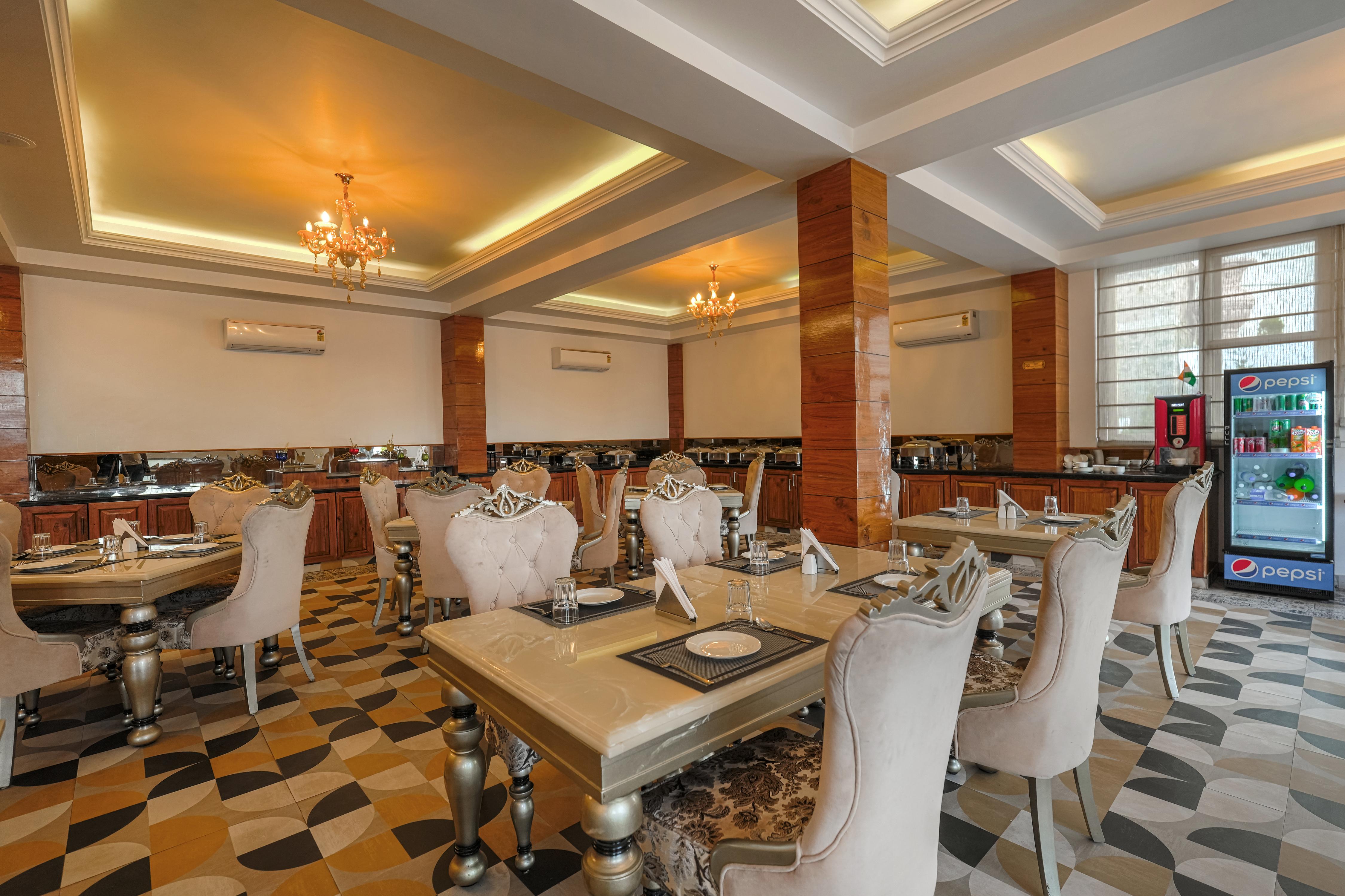 Villasita elegence Restaurant