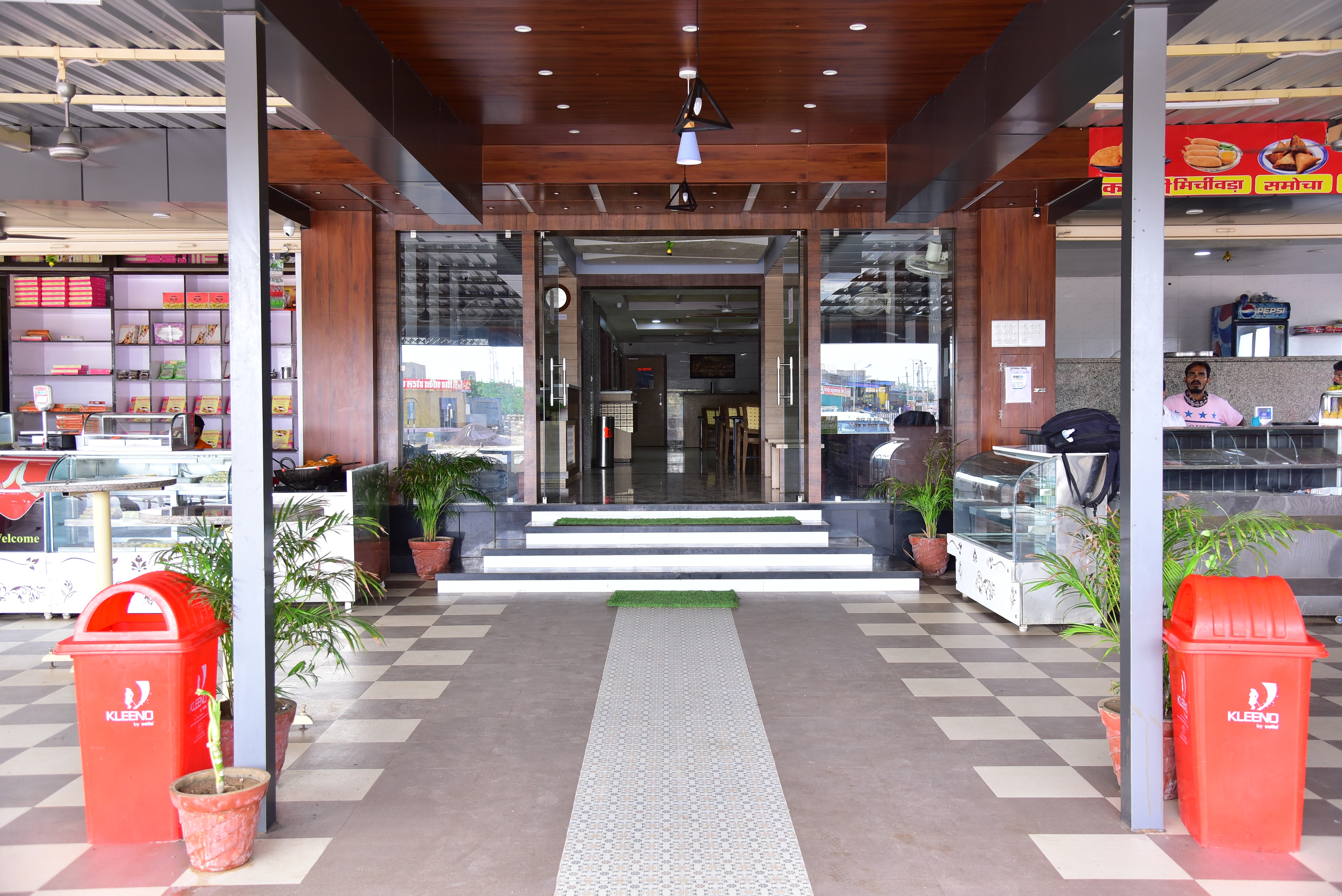 Maa Naganaray Restaurant