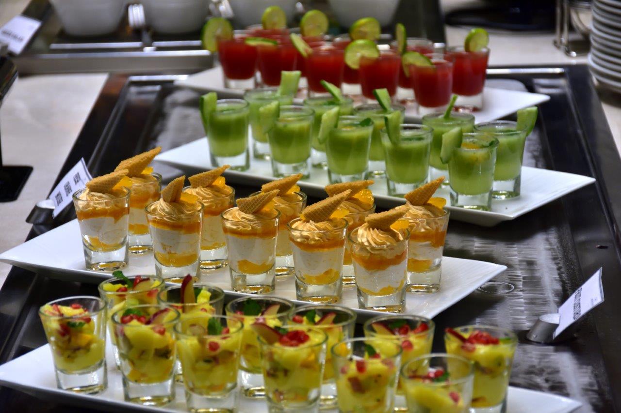 Dine551
