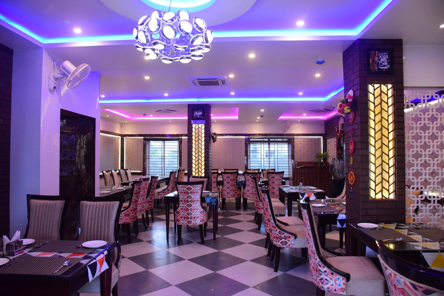 Lily inn Restaurant