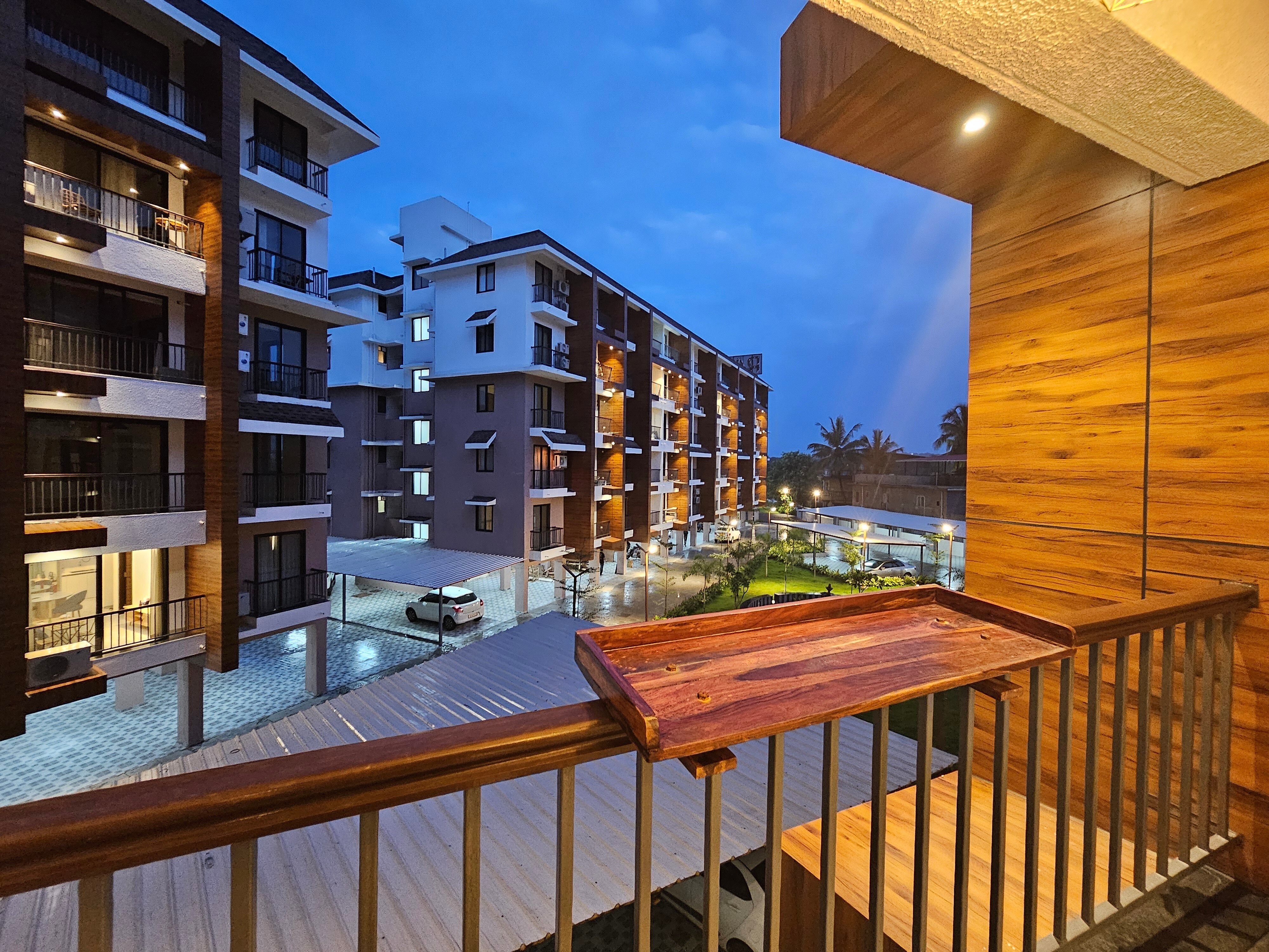 Deluxe 1bhk Apartment in Candolim 𝗕𝗢𝗢𝗞 Goa Apartment