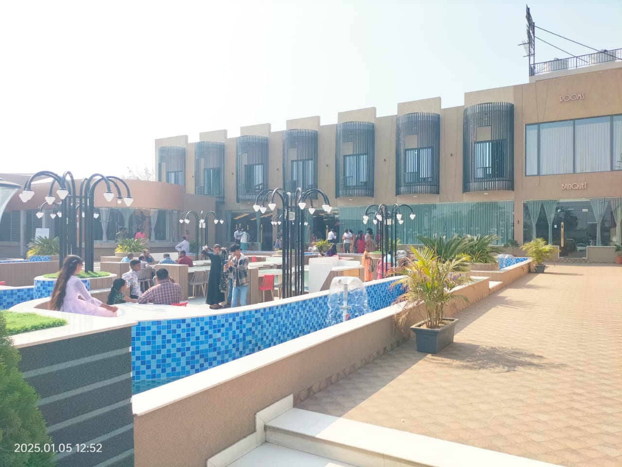 LUXURA RESTAURANT & BANQUET