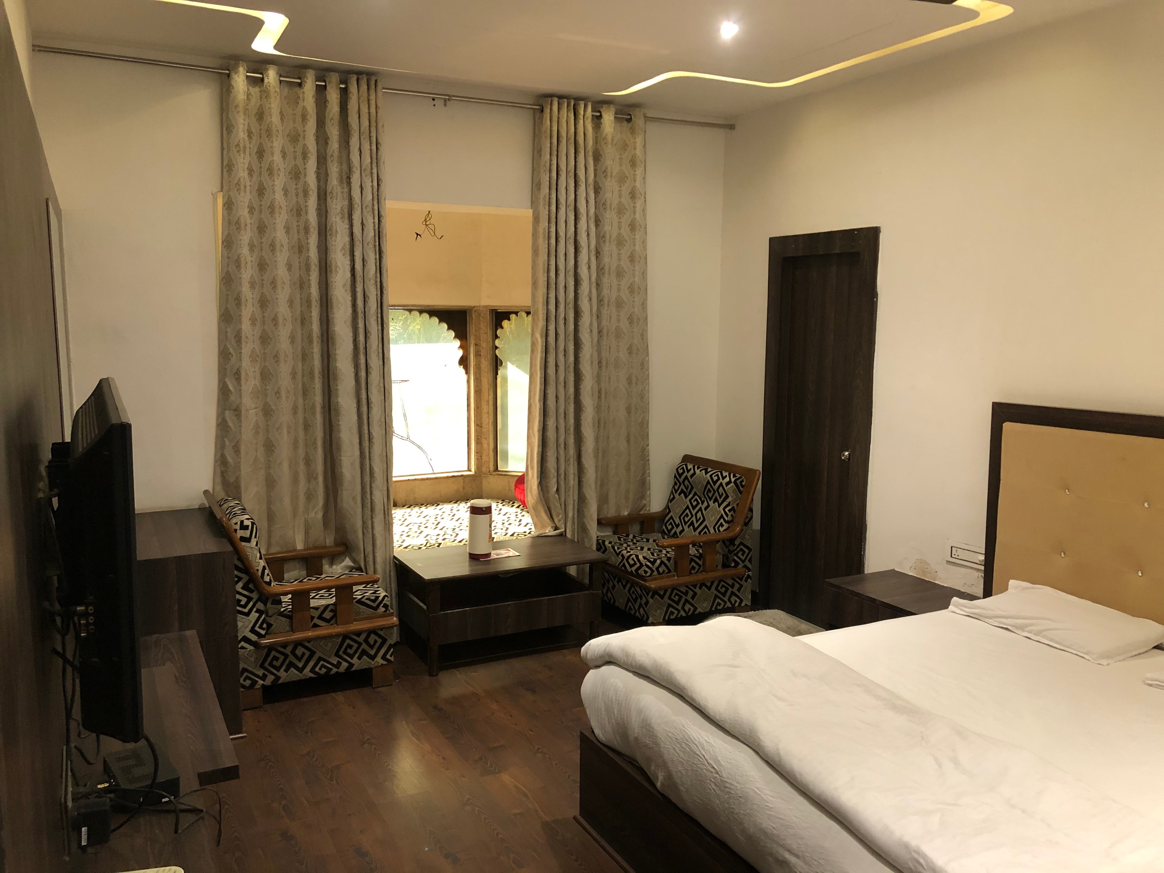 Hotel Rani Palace 𝗕𝗢𝗢𝗞 Udaipur Hotel