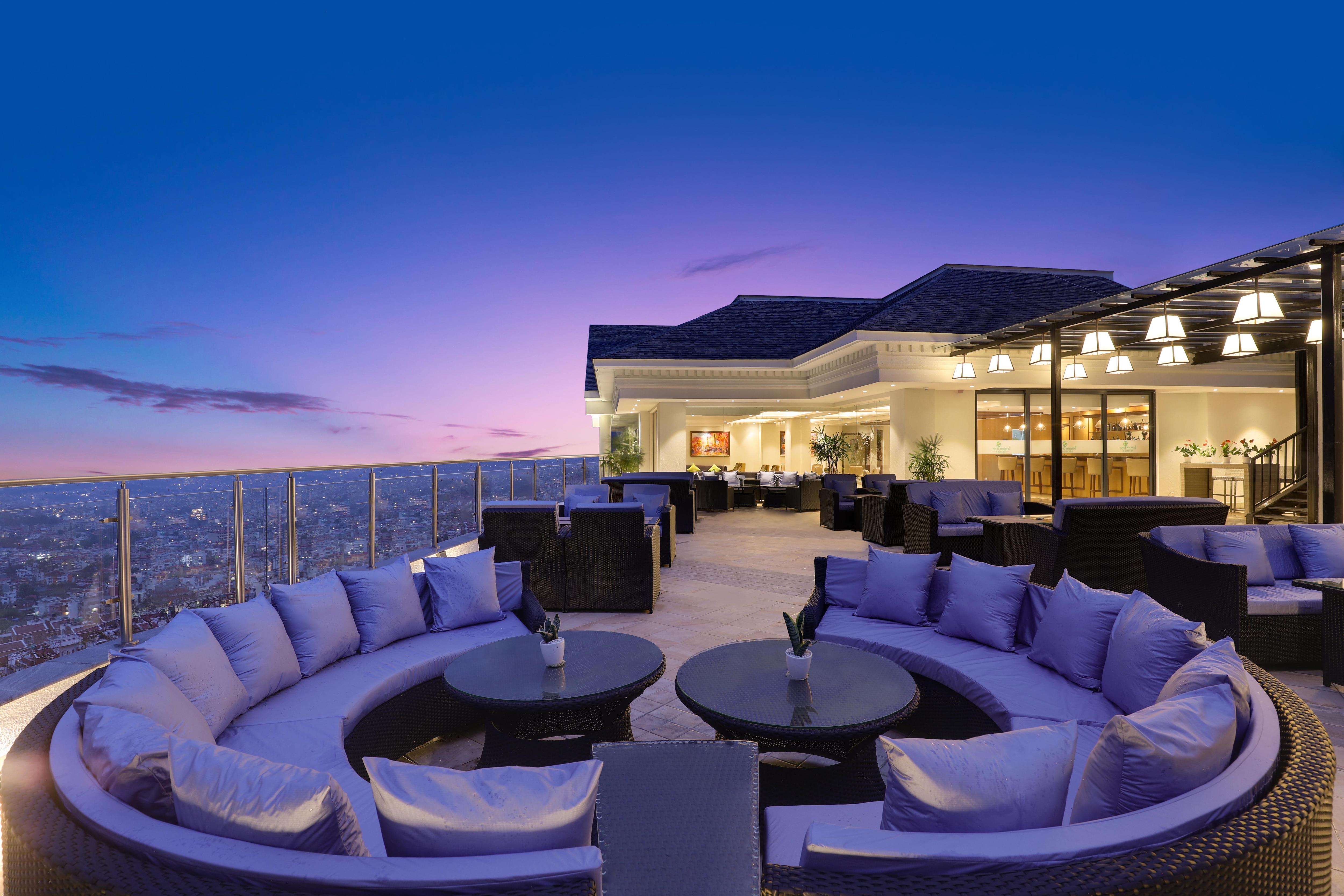 Slounge - Recreation Bar