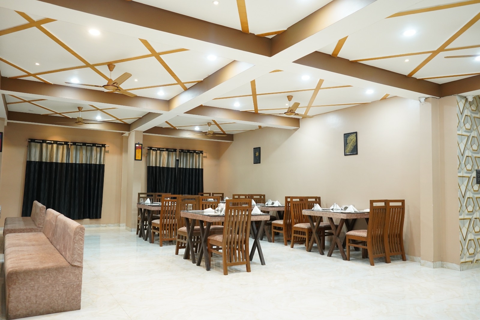 JMC RESTRO CAFE