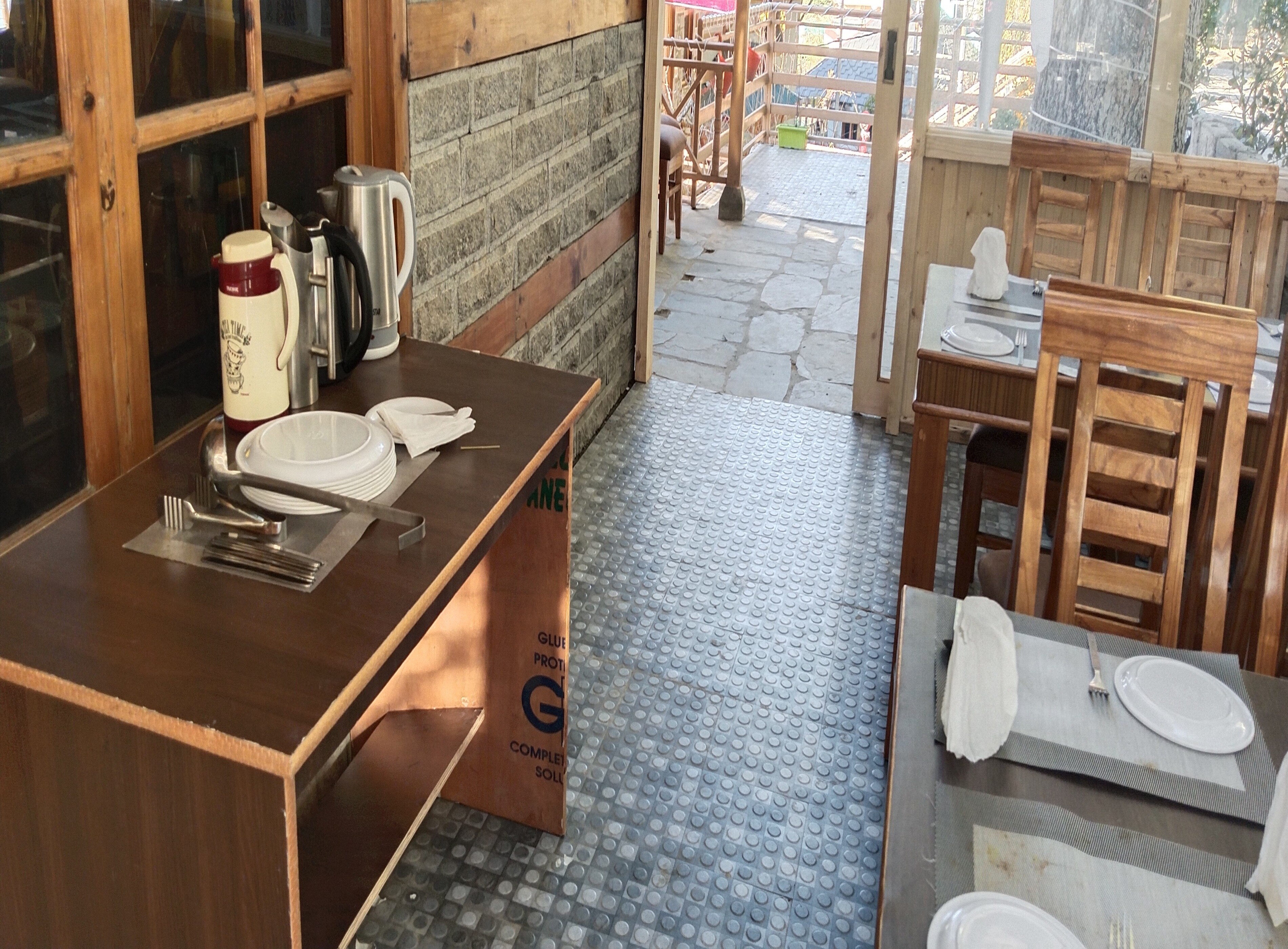 Roseceous Restaurant