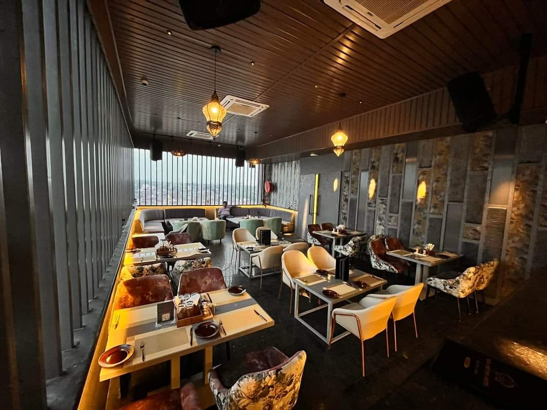 SKYVIEW LOUNGE & RESTURANTS