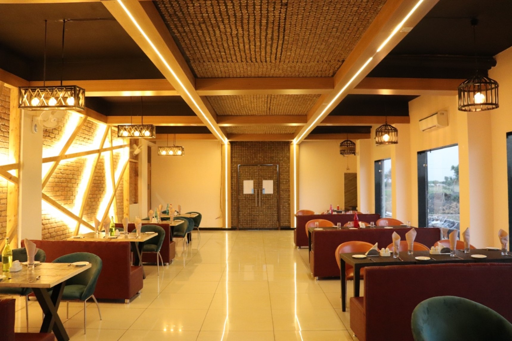 Neelkamal Restaurant
