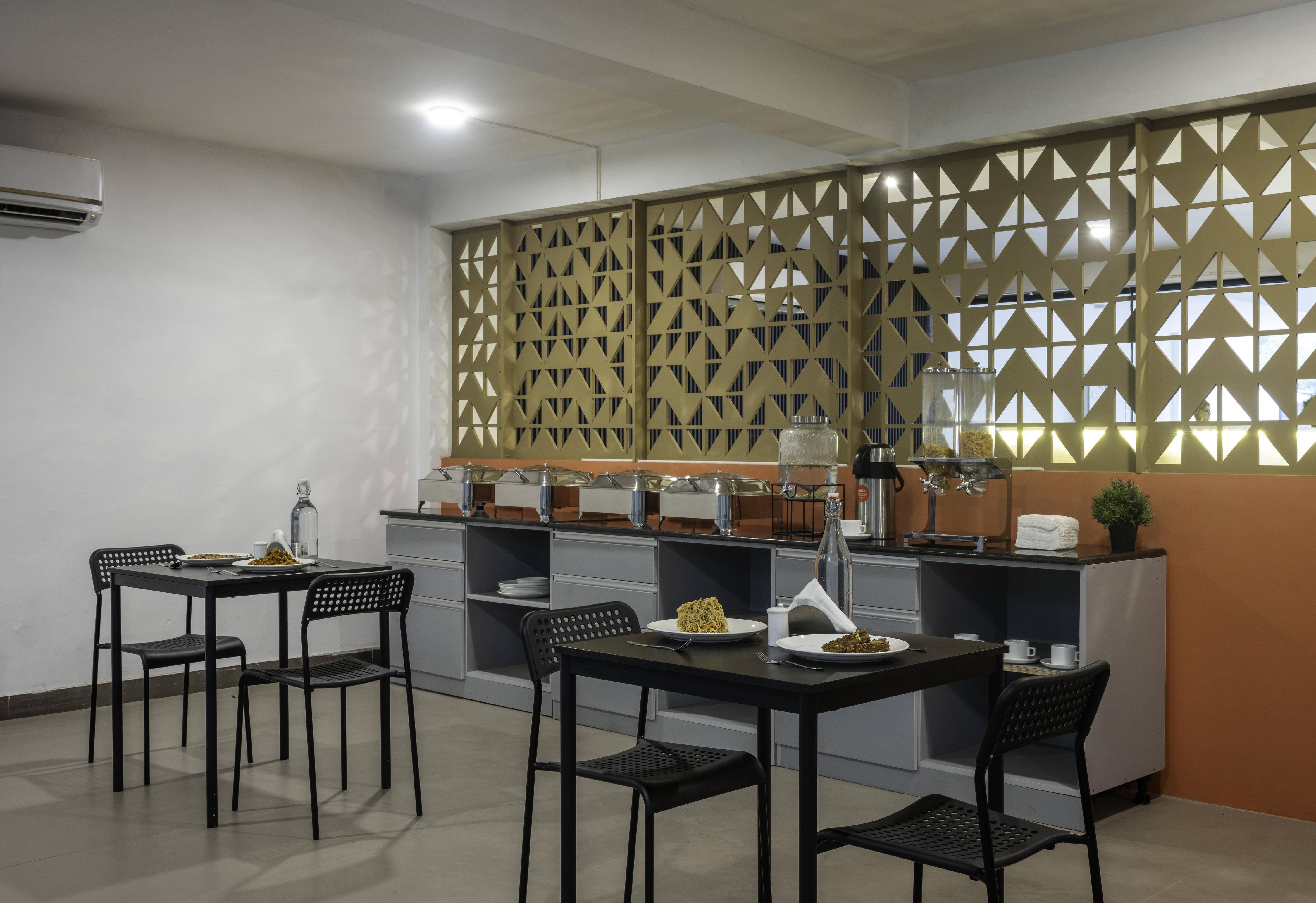 Wandr Golf Course Road Restaurant