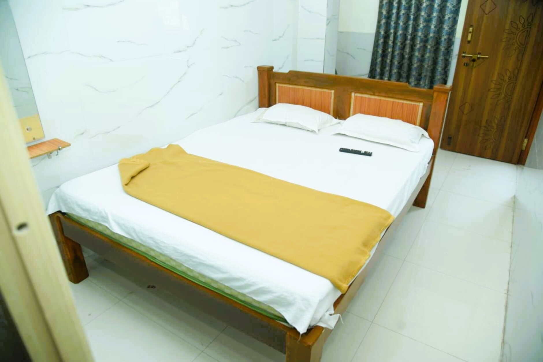Vijaynagar Comforts near Hospet Railway Stn 𝗕𝗢𝗢𝗞 Hospet Apartment