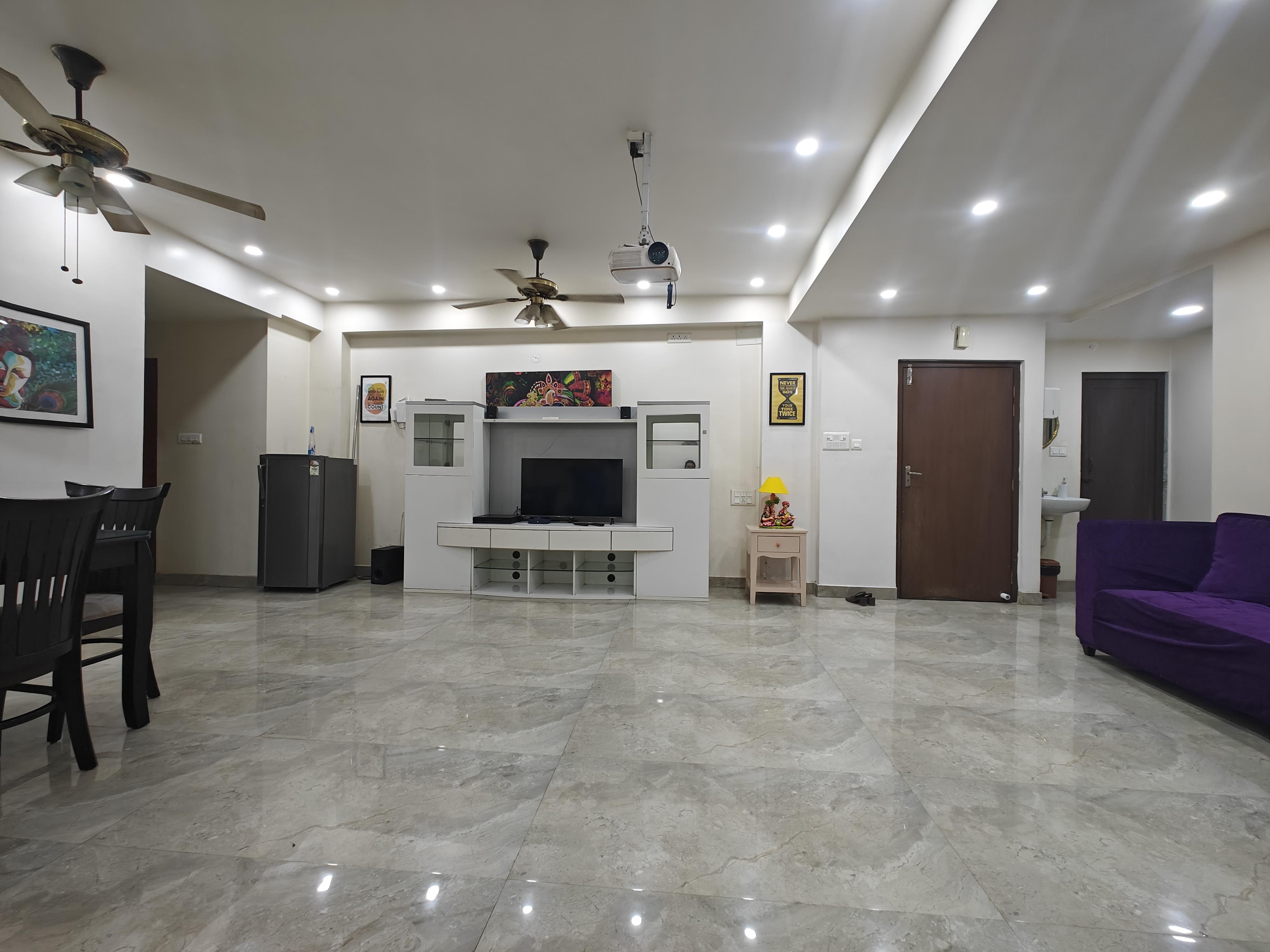4 Bhk fully furnished flat with Kitchen 𝗕𝗢𝗢𝗞 Kolkata Apartment