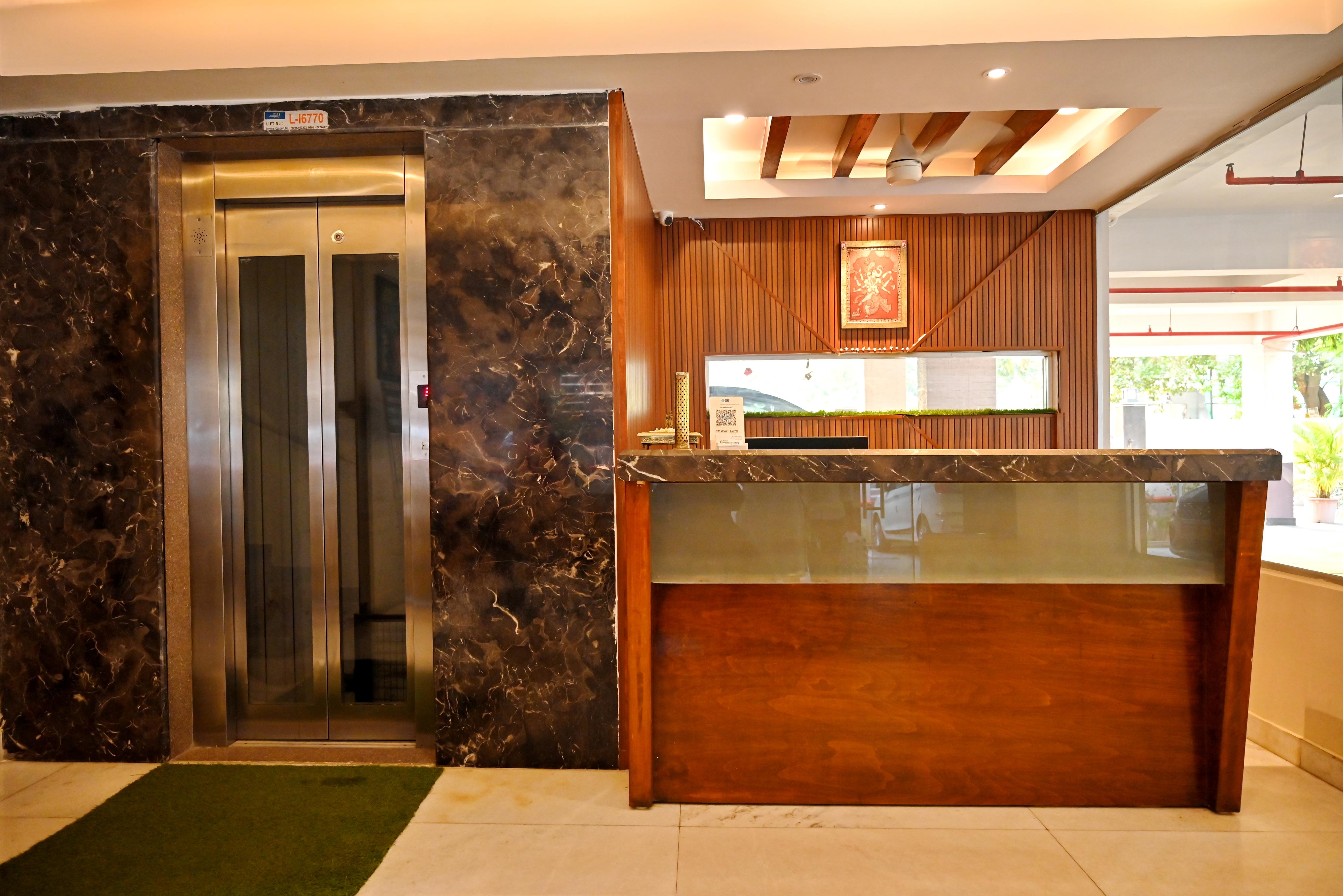 Hotel Vasanth Marg
